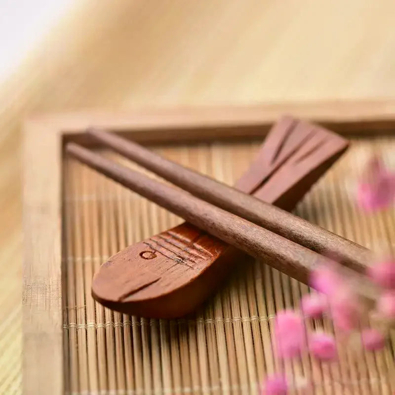 Creative Japanese Chopsticks Holder Wooden Chopstick Pillow Spoon Qme