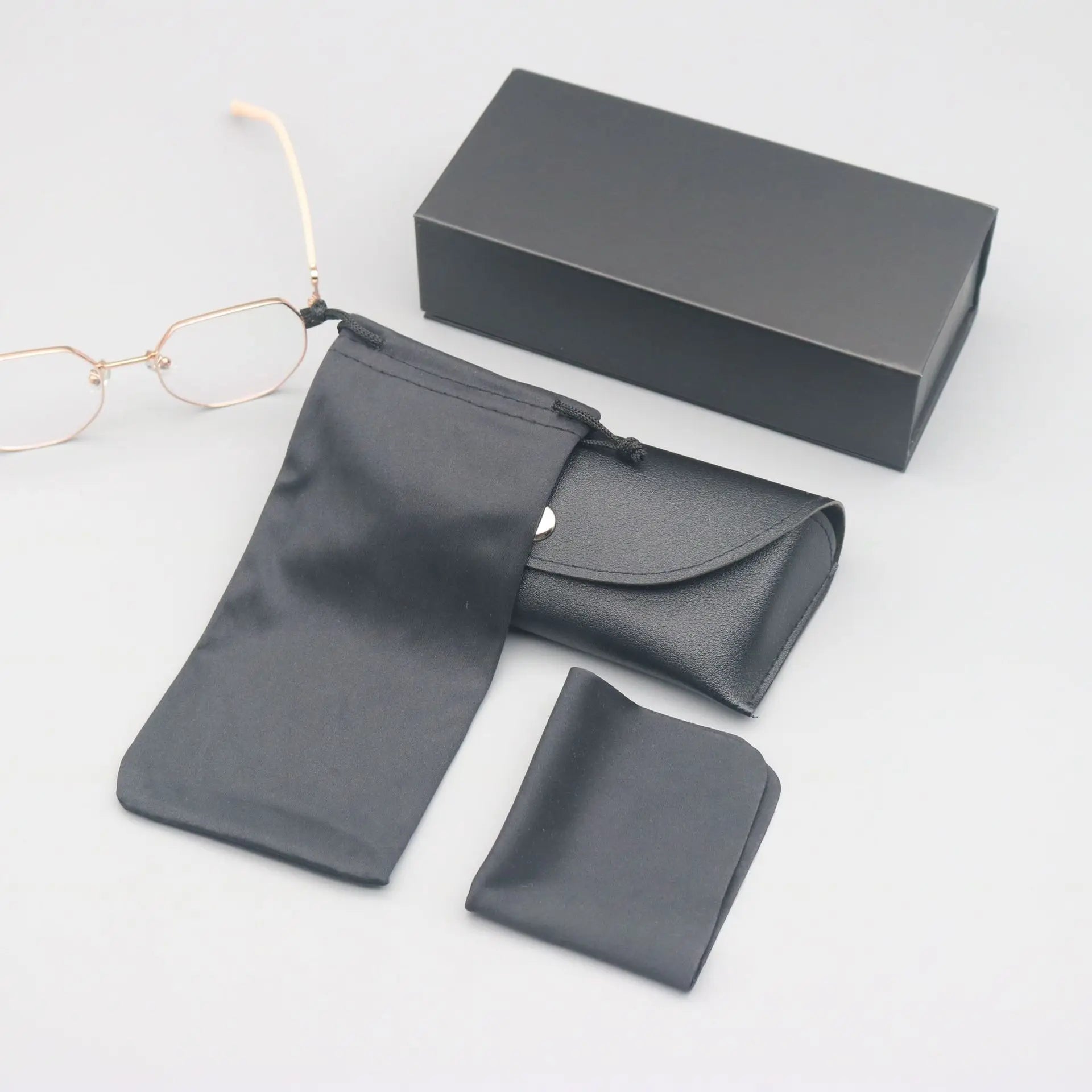 4 pcs Set High-Quality Black Eyeglass Case Handmade Faux Leather Large Capacity Storage Luxurious Premium Feel Eyeglass Box Qme Snap Button Leather