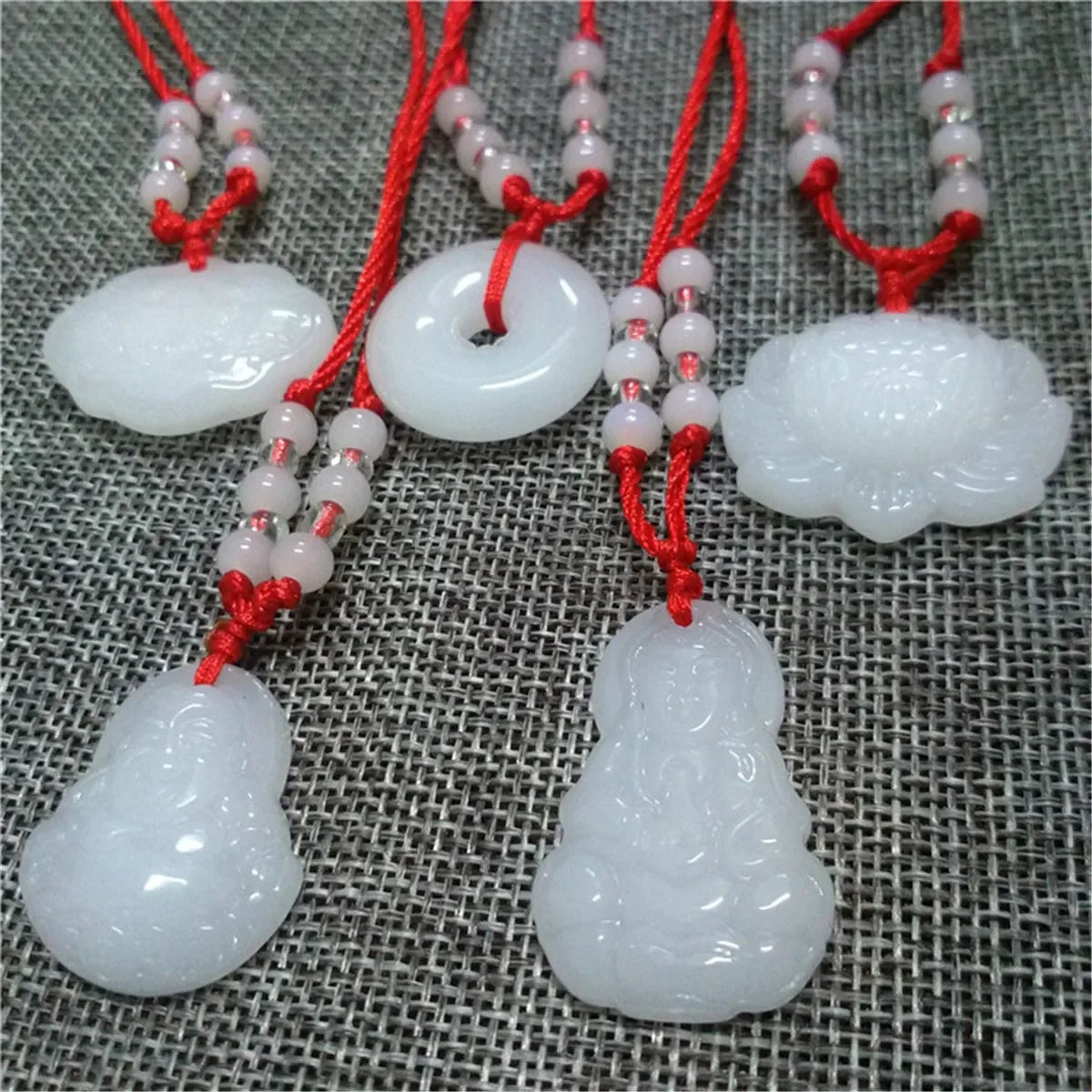 2024 Buddhist White Jade Hand Woven Pendant Necklace Lotus Guanyin Buddha Long Life Lock Pendant Lucky Religious Necklace Qme