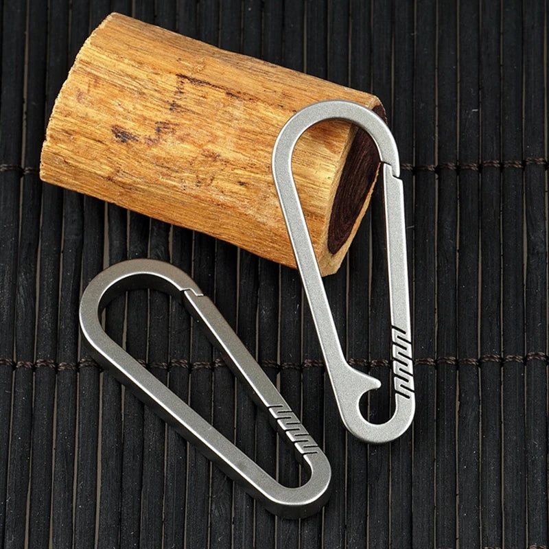 Titanium Buckles EDC Outdoor Tool Alloy Keychain Tiranium Buckle Key Qme