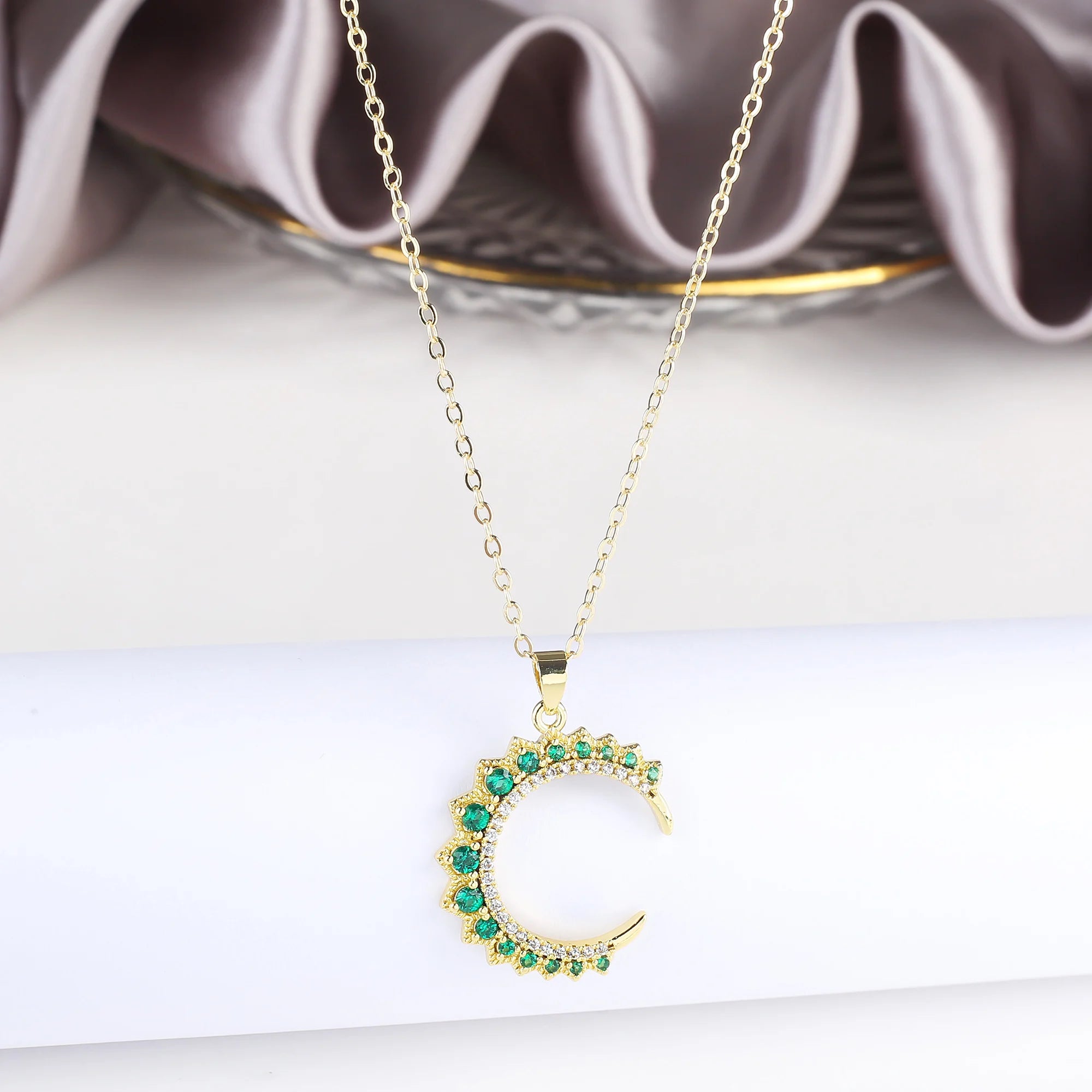 Creative Bling Cubic Zirconia C Shape Adjustable Pendant Necklace Fine Wedding New Year Jewelry Accessories Gift Wholesale Qme Green 50cm