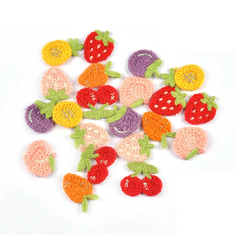 20pcs 2.5-3.2cm Cartoon Peach/Carrot/cherry Garment Appliques Embroidery Patches Clothes Sewing Accessories DIY Supplies c4030 Qme