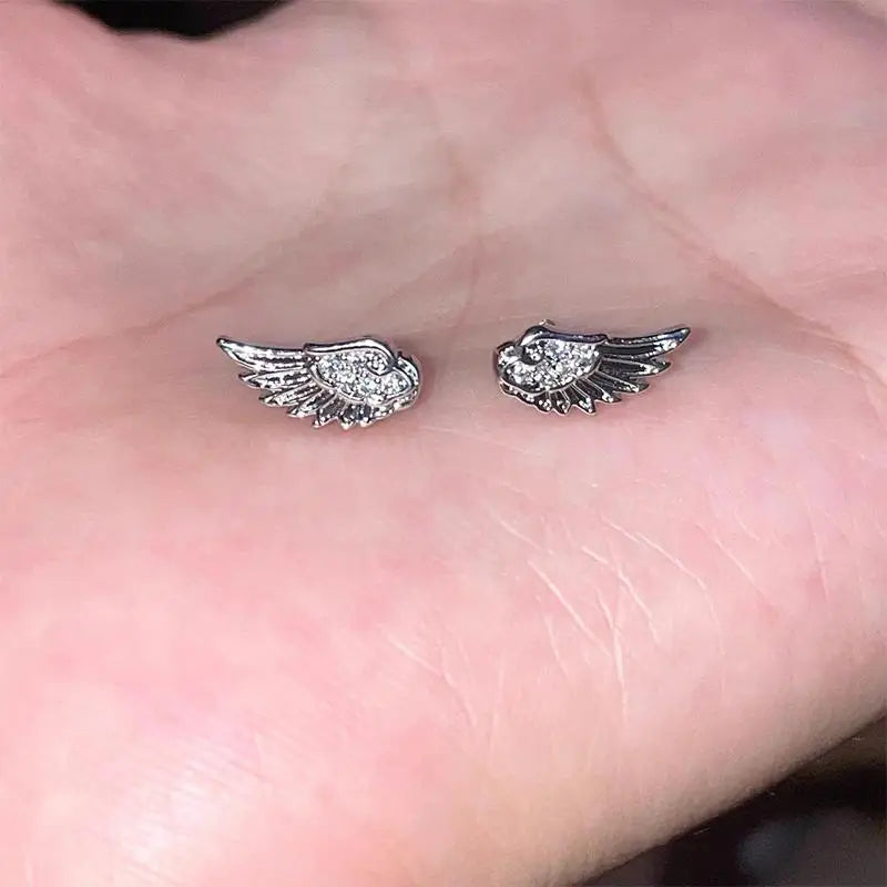 3 Shiny Angel Wings Ear Studs Vintage Couple Jewelry Creative Luxury Qme