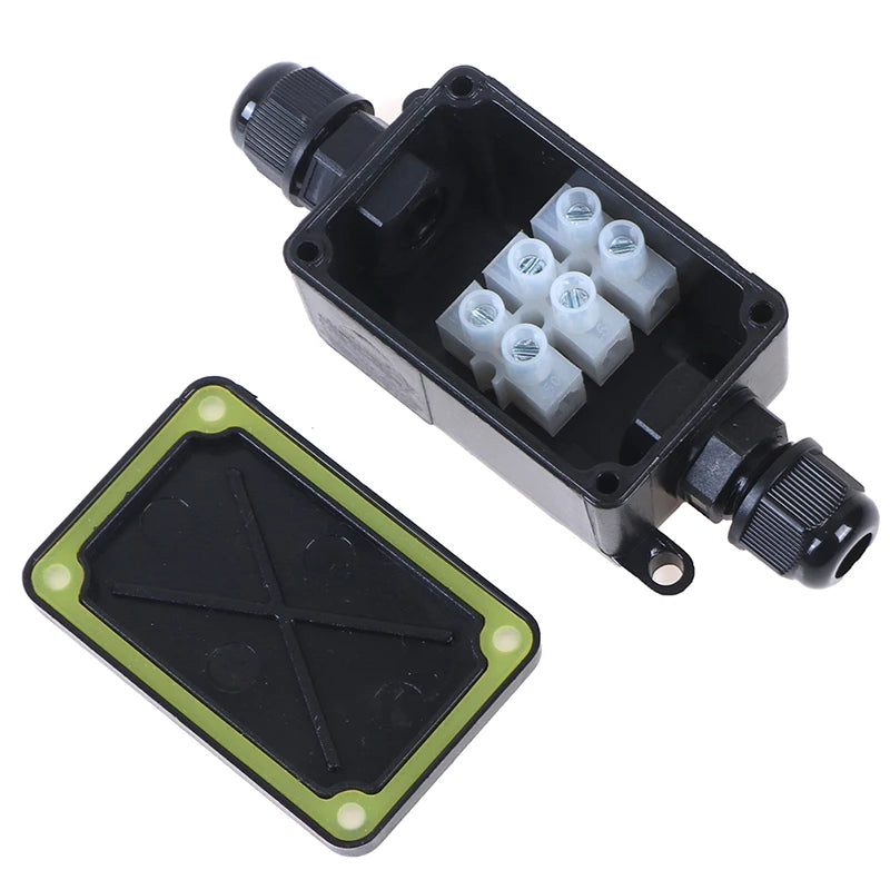2Way IP66 Outdoor Waterproof Cable Connector Junction Box With Terminal 450V Qme