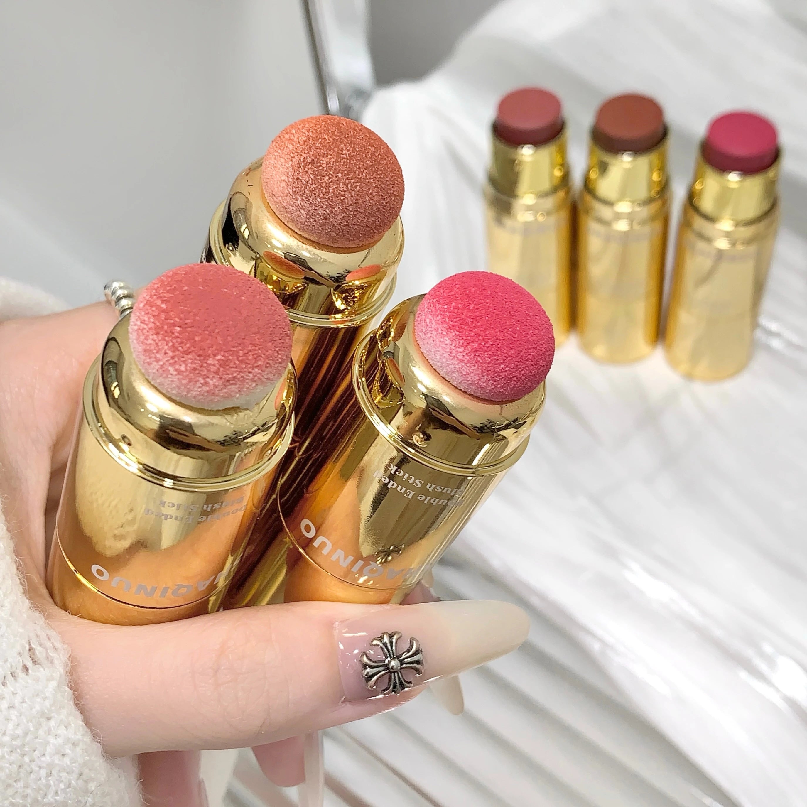 SHAQINUO Velvet Matte Smooth Blush Stick Long-lasting Brown Tone Qme