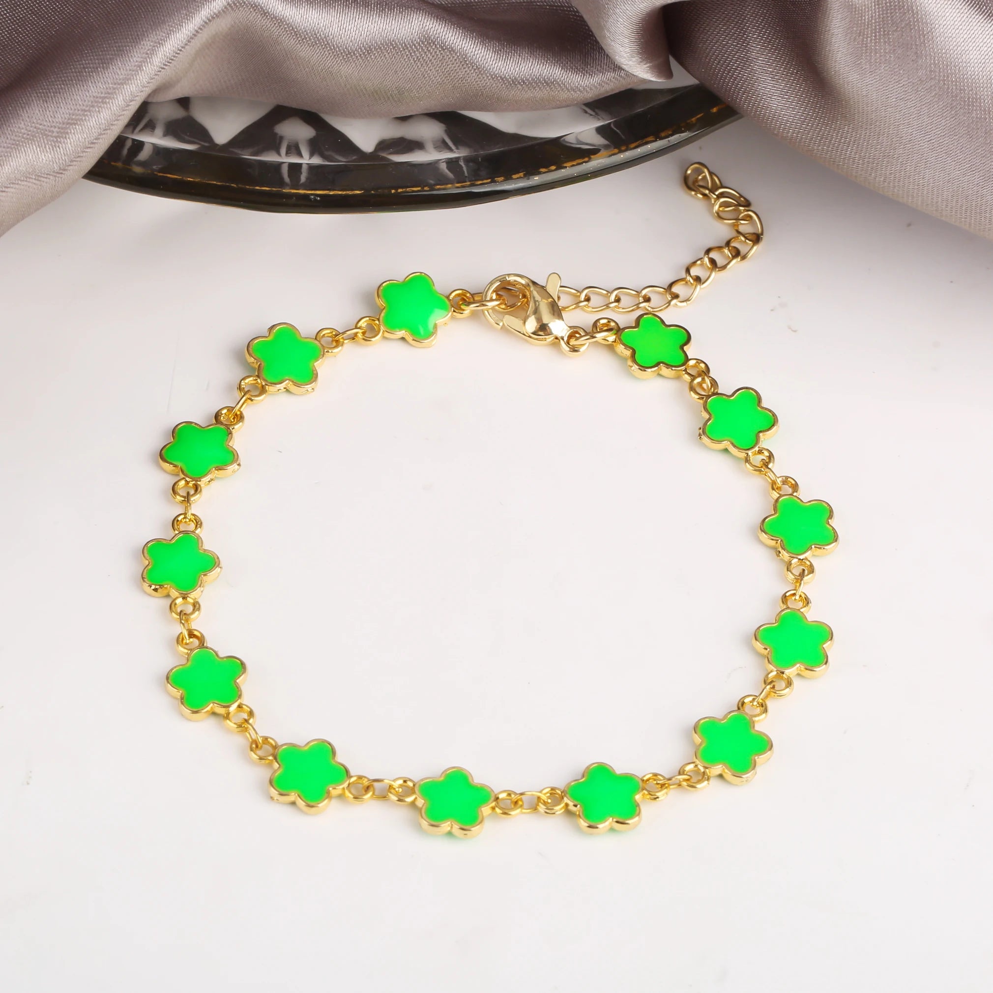 Classic 7 Color Copper Drip Oil Five-Leaf Flower Bracelet Necklace Pentagram Jewelry Set For Women Wedding Party Daily Wear Qme 18