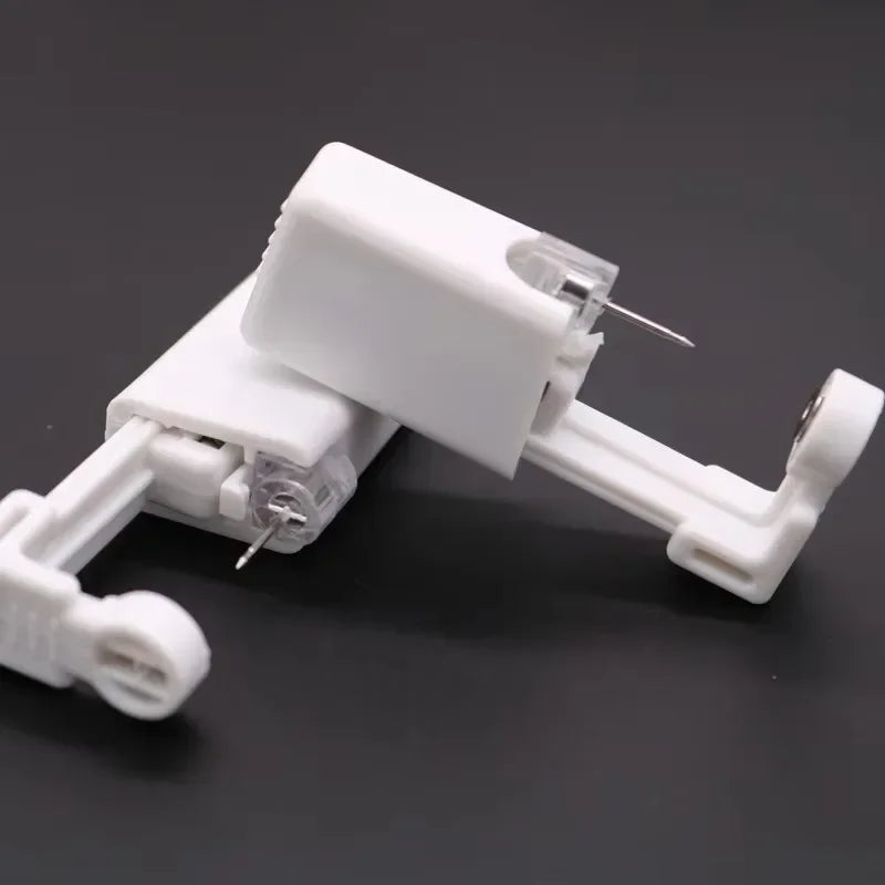 Safety Ear Piercing Gun Kit Women Men Disposable White Plastic Sterile Ear Piercing Device Fashion Simple Jewelry Piercing Tools Qme
