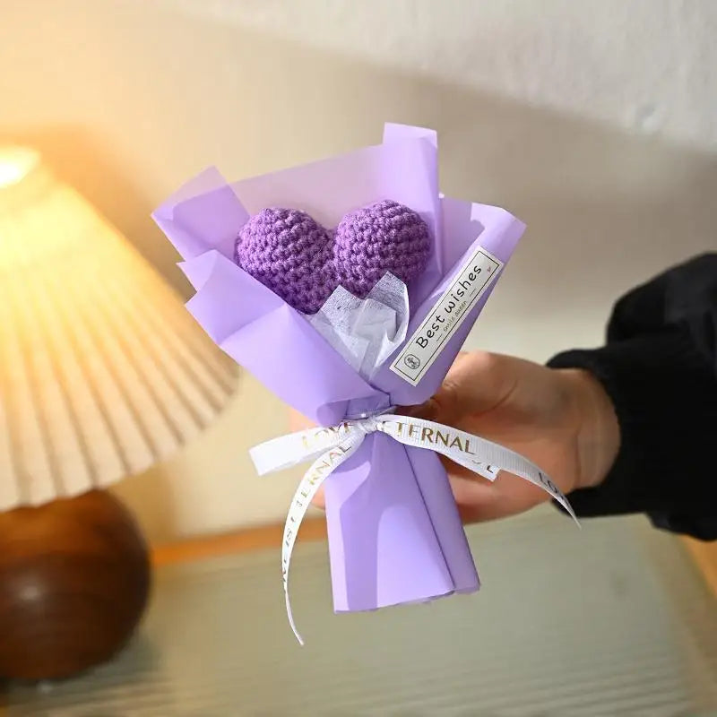 Mini Handmade Yarn Flower Bouquet Crochet Heart Valentine's Day Qme A20