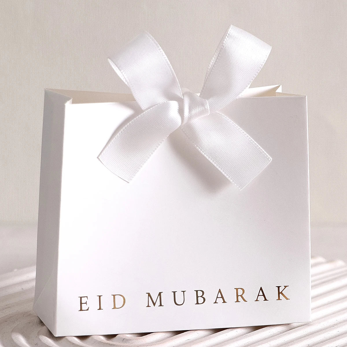 10Pcs, Eid Mubarak Laminated Mini Gift Boxes, Classic Black, White and Pink, with Elegant Ribbon, Size: 11.5*10 * 4.5cm - Perfe Qme White 10Pcs Other Other