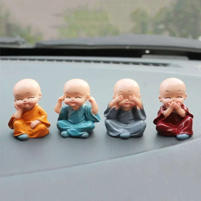4Pcs/Set Resin Crafts Gift Lovely Little Monk Sculptures Cute Monks Buddha Statues Creative Buddha Dolls Table Car Decoration Qme
