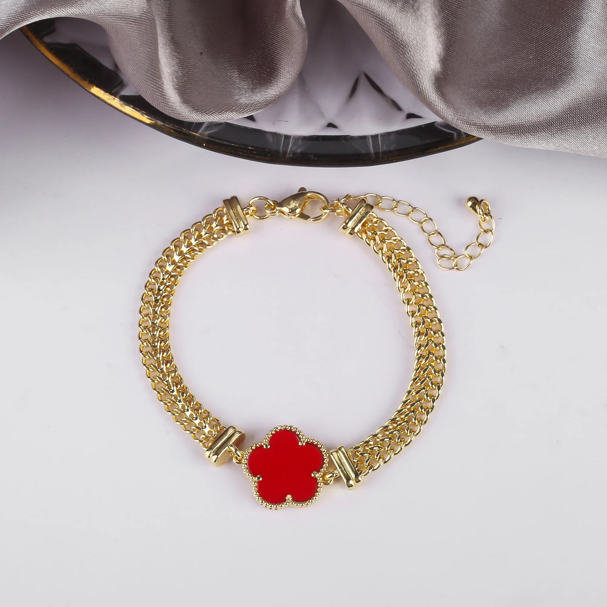 New Popular 15mm Natural Stone Five-Leaf Flower Adjustable Bracelet Classic Simple Woman Flower Jewelry Bracelet Free Shipping Qme Red
