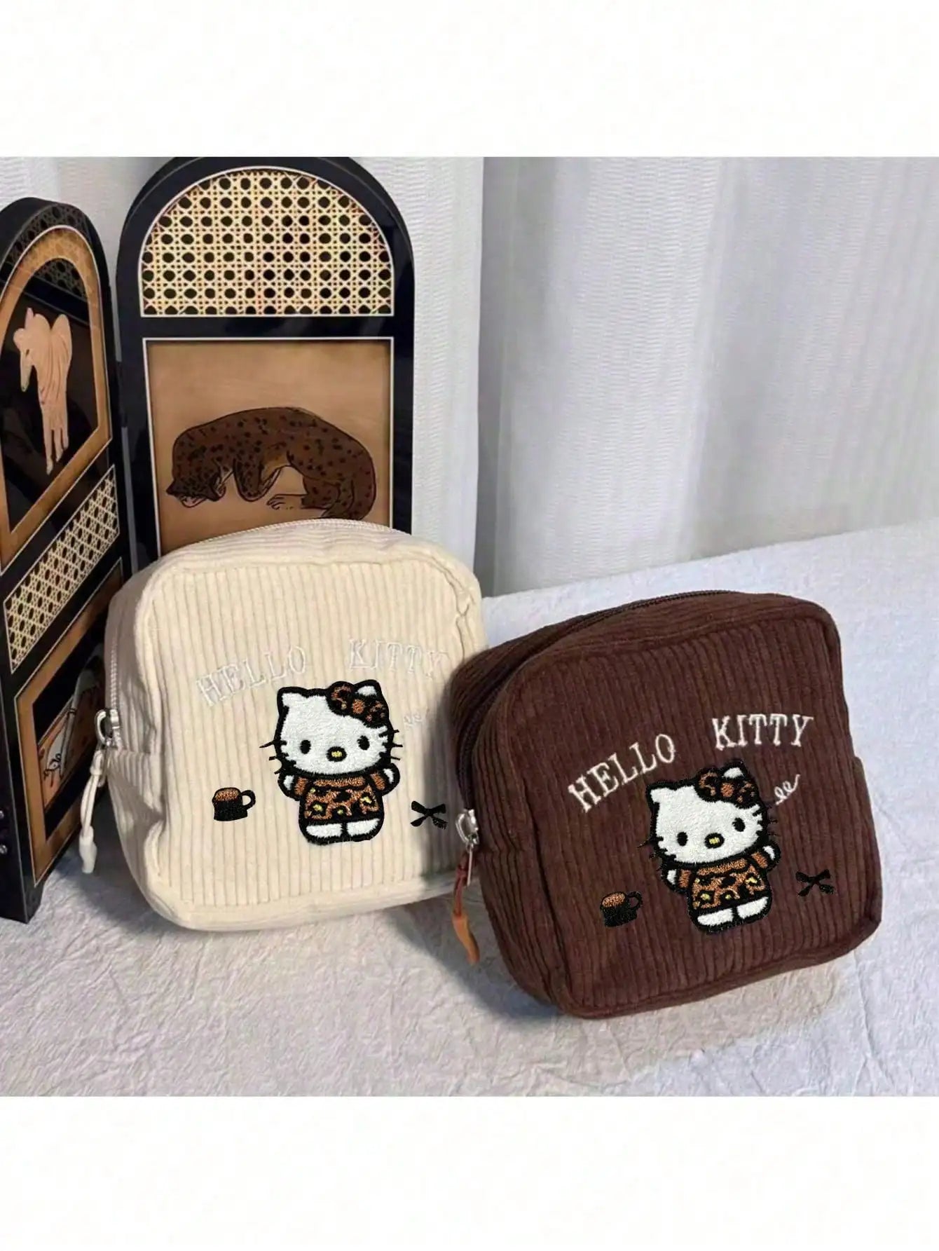 Sanrio 1 Hello Kitty Pattern Makeup Bag Embroidered Chestnut Qme