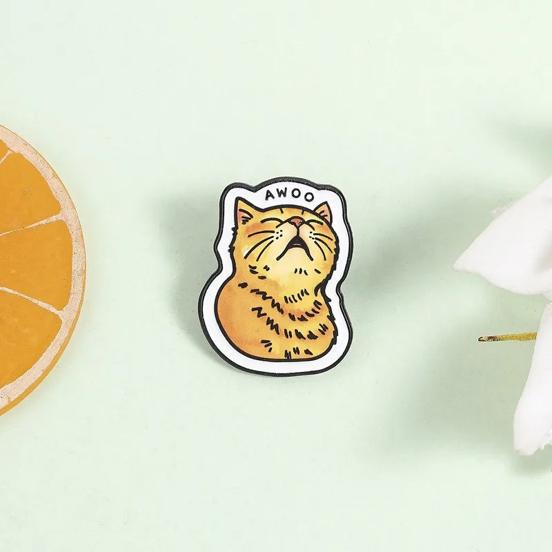 Japanese Style Funny Orange Cat Metal Enamel Brooch Cartoon Chubby Kitten Lapel Pin Cute for Backpack Clothes Jewelry Decor Qme