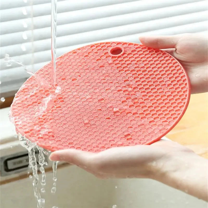 Multifunctional Kitchen Silicone Tableware Mat Hot Dishes Heat Resistant Pads Non Slip Pot Holders Kitchen Counter Accessories Qme
