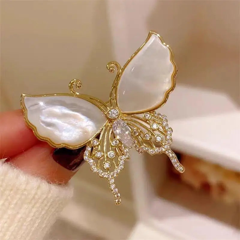 Jellyfish Butterfly Brooch for Women & Unisex - Cute Life Animal Pin, Trendy Office Birthday Party Friend Gift Jewelry Qme style 3