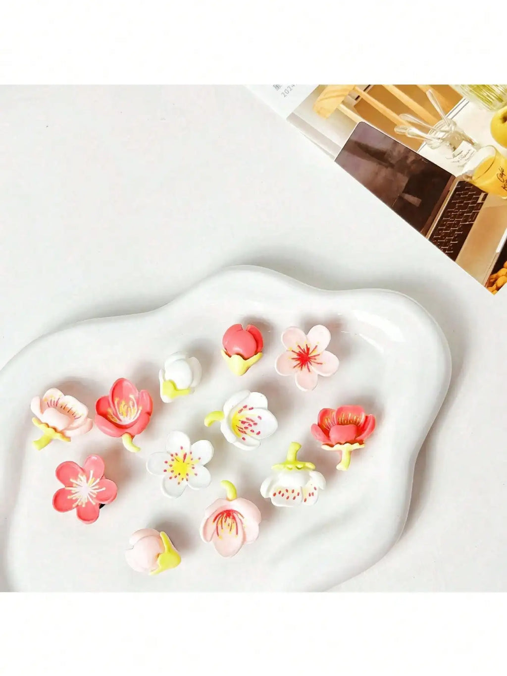 Fashion Pink Flower Cartoon Shoe Decoration Charms Detachable Plastic Qme