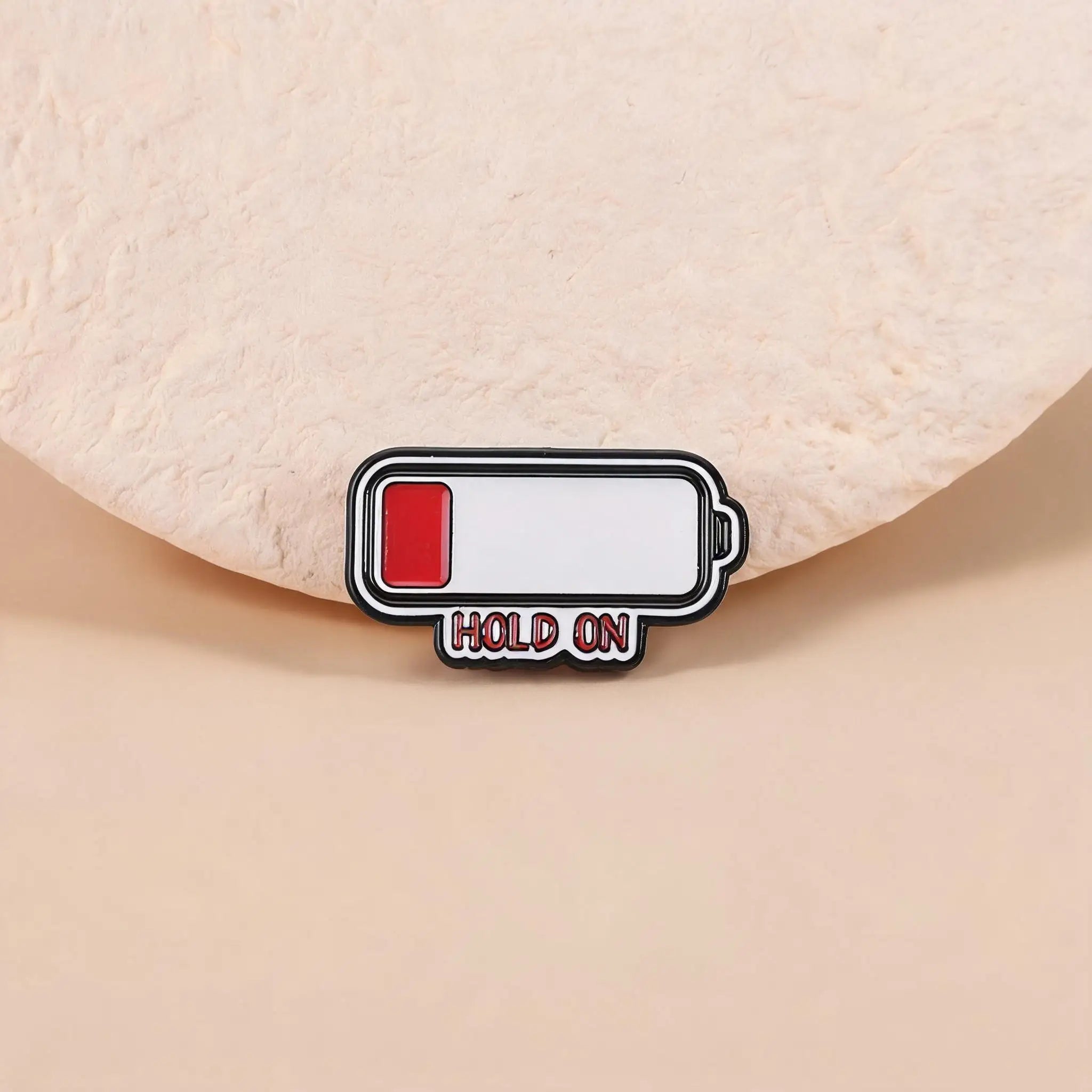 Minimalist Low Battery Hold on Letter Enamel Pin Cute Cartoon Battery Shape Metal Brooch Funny Clothing Lapel Badge Jewelry Qme