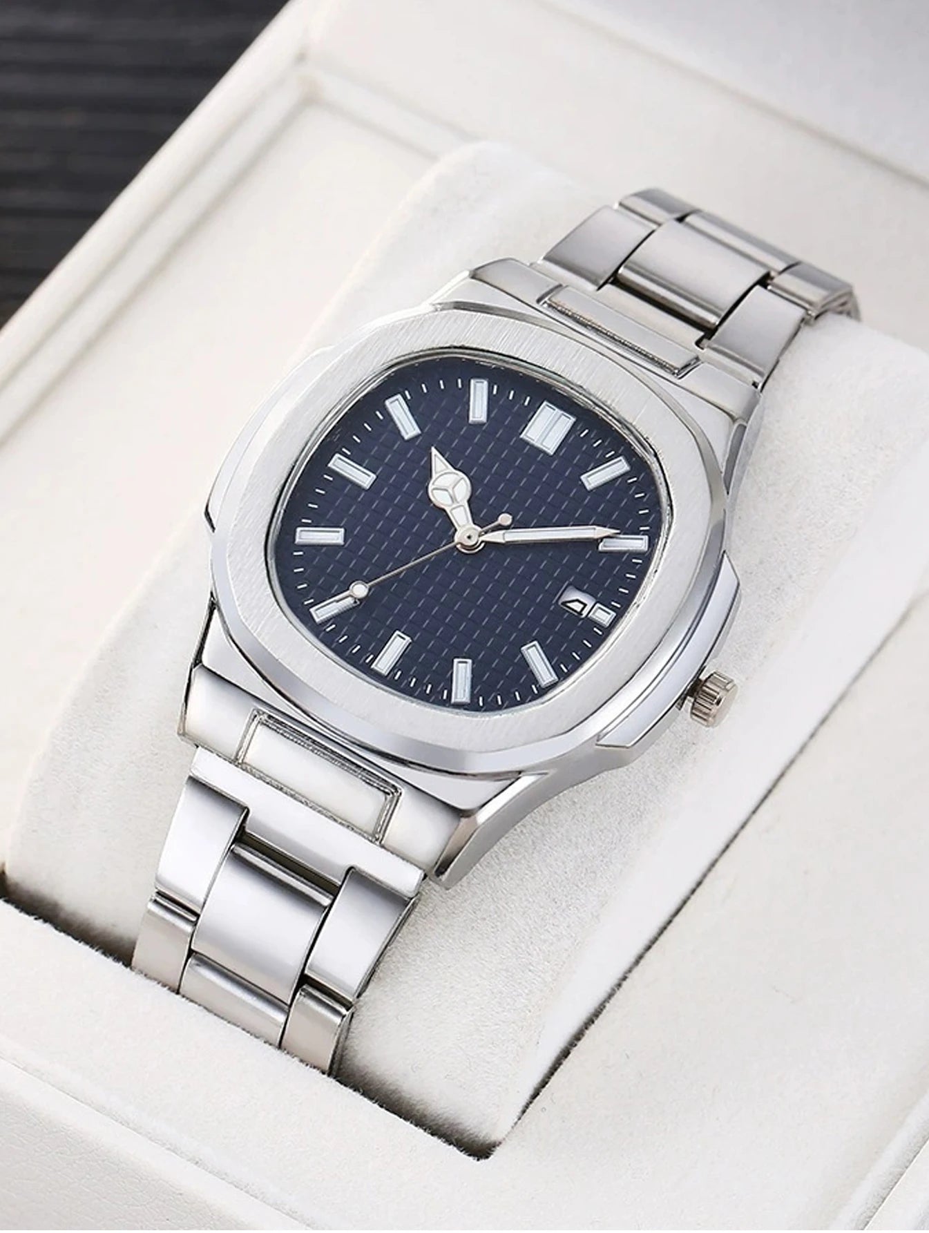 New Square Sports Calendar Steel Belt Watch Men's Steel Belt Quartz Watch Qme Blue