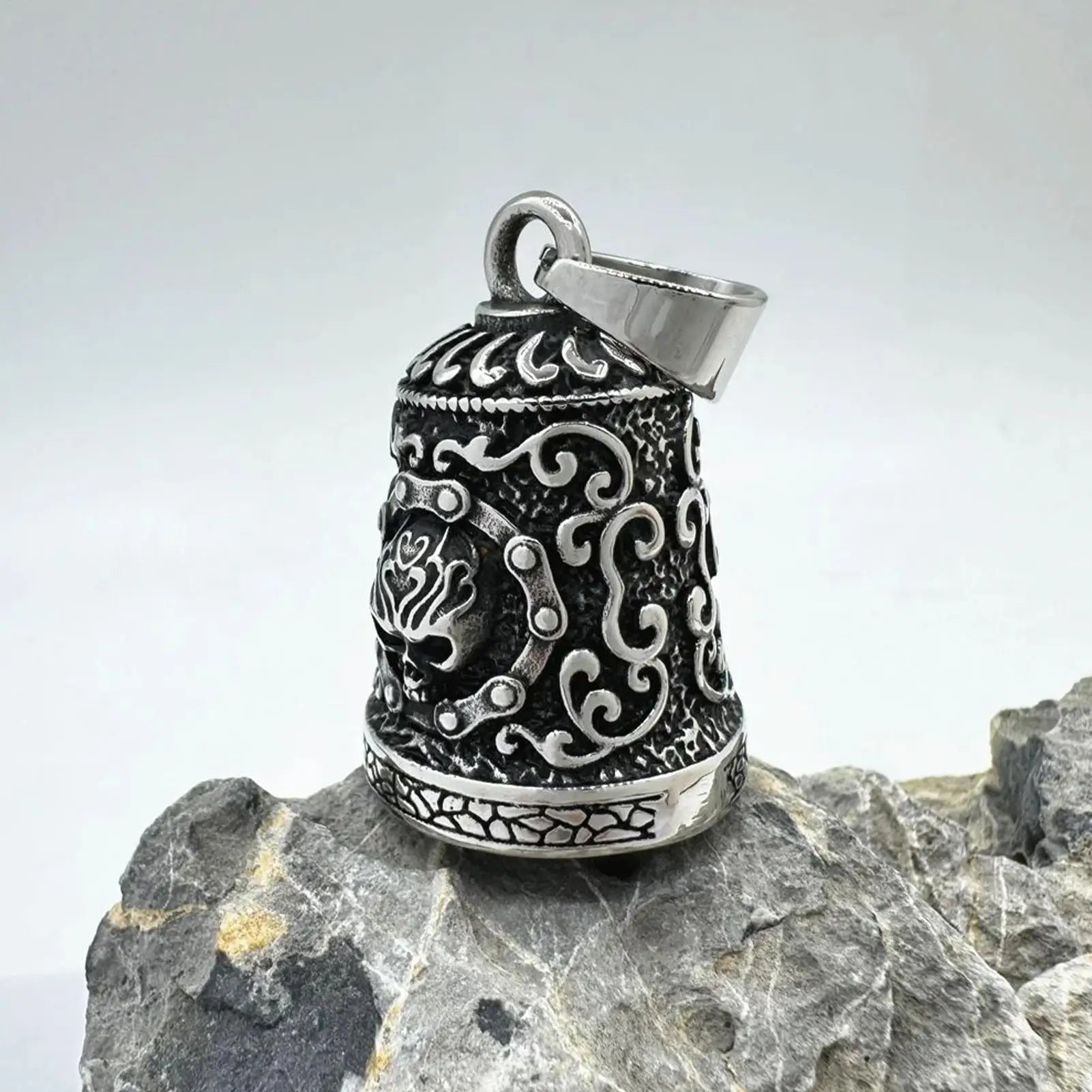 Motorcycle Bells Skull Bell Key Chain for Motorcycle Weatherproof Motorbike Accessories Handmade Rider Key Chain Ornament Qme
