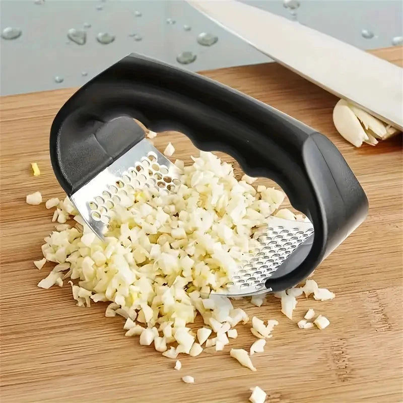 1pc Stainless Steel Garlic Press - Easy To Use And Clean, Perfect For Mincing, Crushing, And Mashing Garlic In The Kitchen Qme