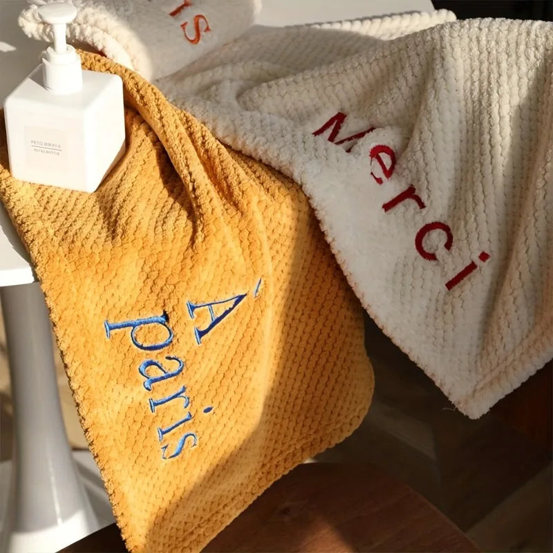 1pc minimalist texture small square towel, embroidered with letters, soft and absorbent without shedding hair, hand towel Qme