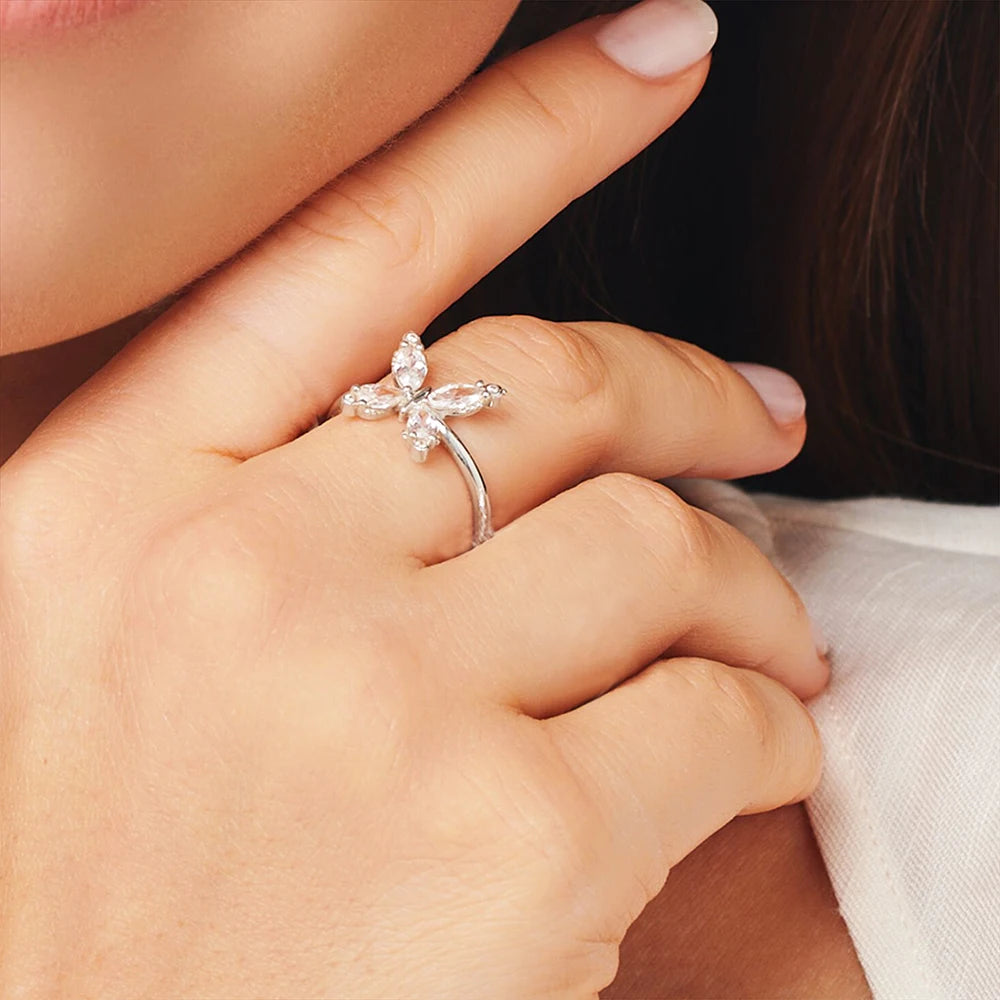 Ring Happy Butterfly White Stones Europe Fine Jewerly For Women Summer Romantic Gift In 925 Sterling Silver Qme