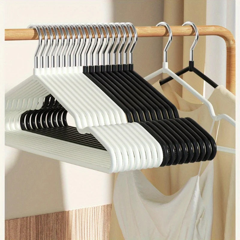 Non-Slip Plastic Clothes Hangers - Space Saving Hangers With Shoulder Grooves Qme