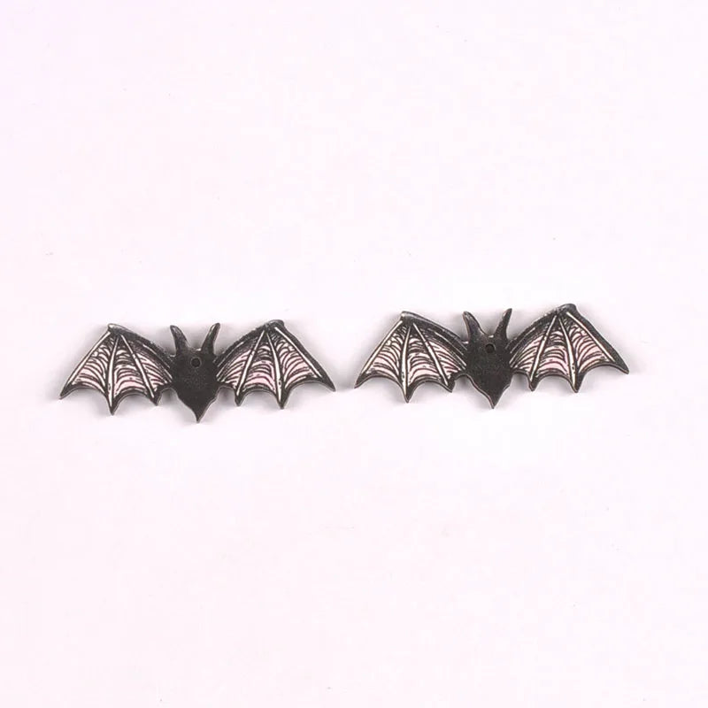 10pcs 18-60mm Creative Witch/Pumpkin/Bat Wooden Pendant Hanging Decortaions DIY Crafts Halloween Ornaments Party Decor Home Gift Qme 10