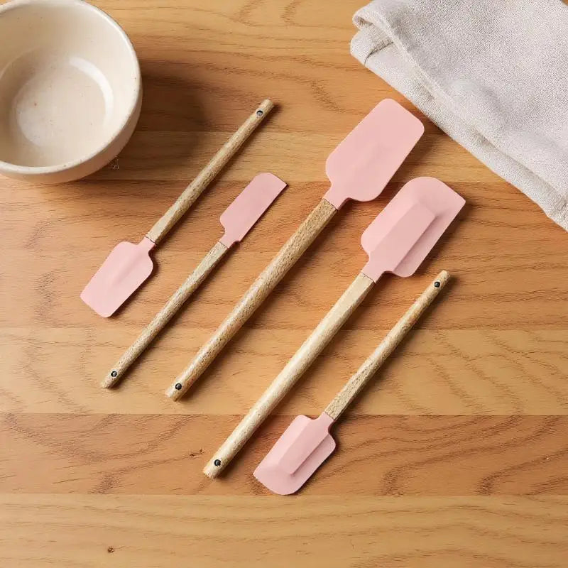 Wooden Handle Baking Pastry Scraper Blenders Non-stick Kitchen Qme