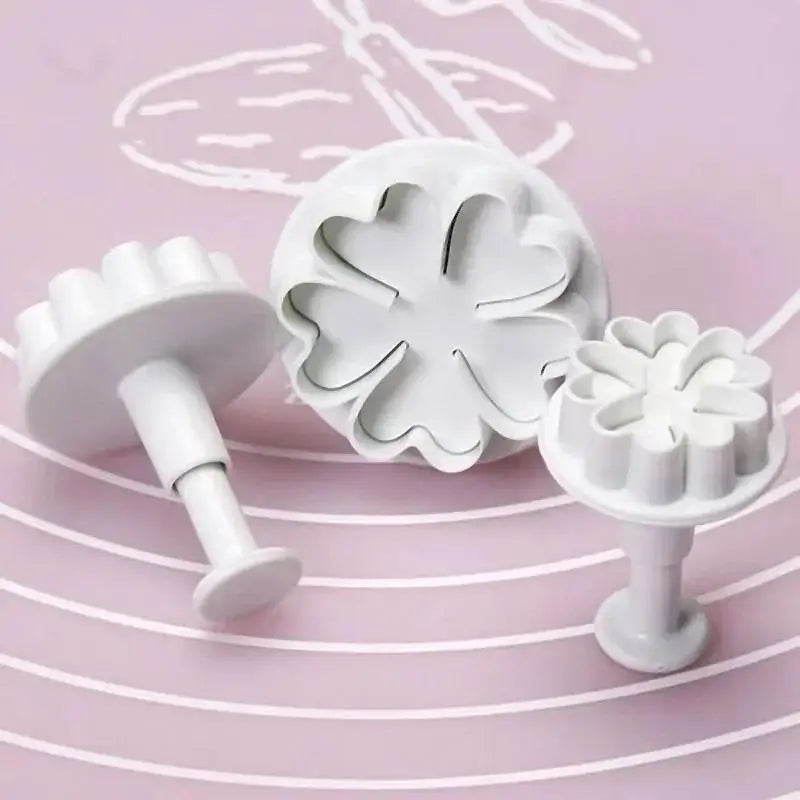 3Pcs Baking Convenience Tools Primrose Flower Plunger Cutters Fondant Cake Decorating Accessories Supplies Cake Tools Qme A