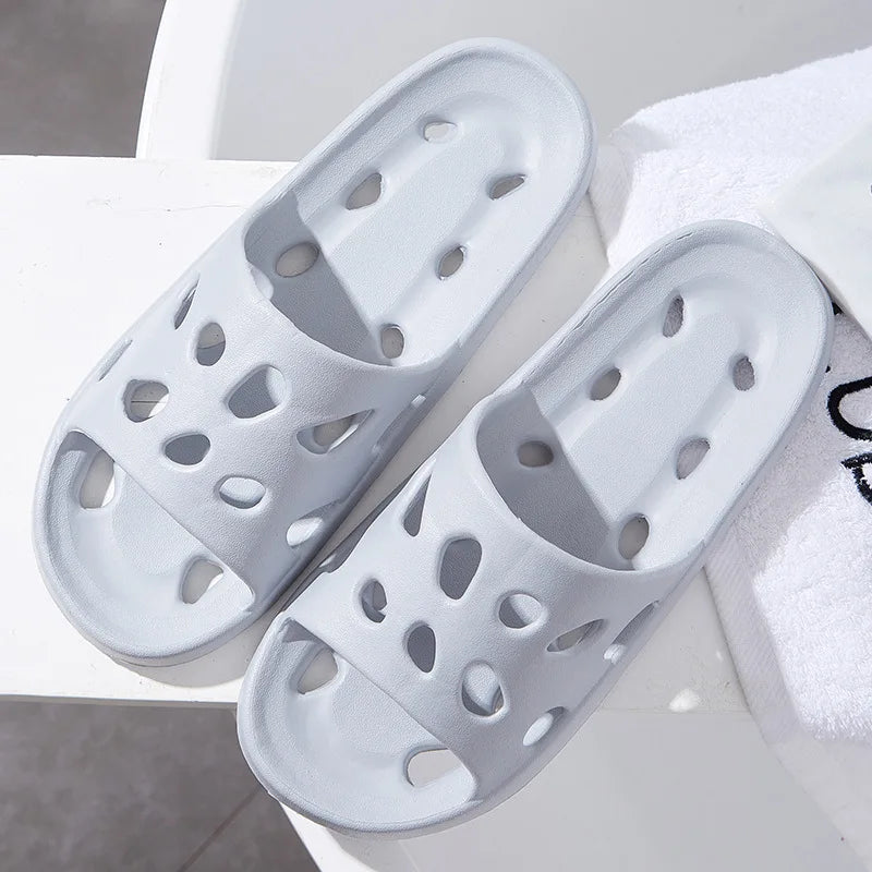 Summer Fashion Slippers Women Shoes Cloud Slippers For Men Home Flat Sandals Massage Flip Flops Couples Bathroom Indoor Slides Qme