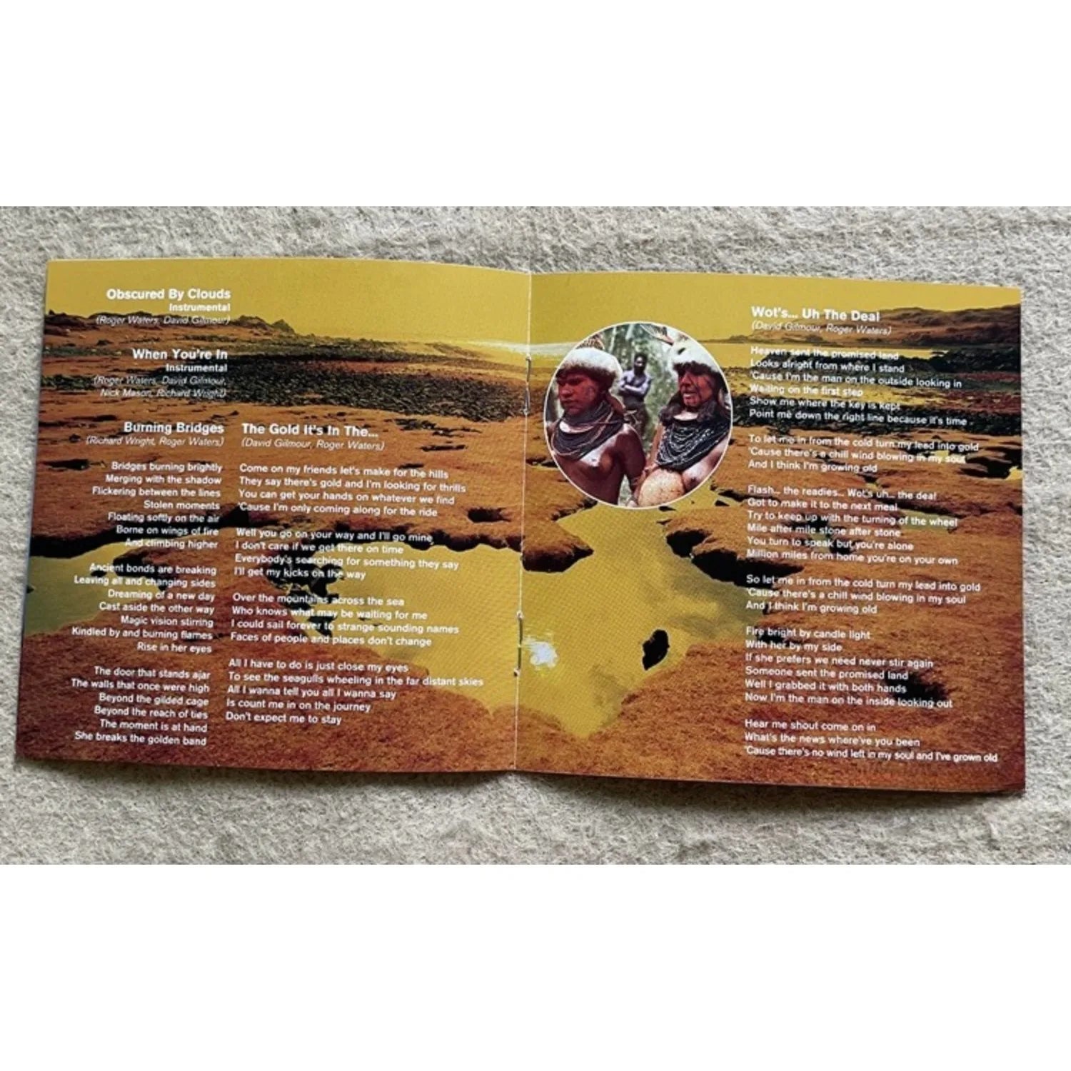 Psychedelic Rock Themed CD Album, Blurred Light Art Cover, High-Fidelity Original Edition for Rock Fans & Home Decor Qme