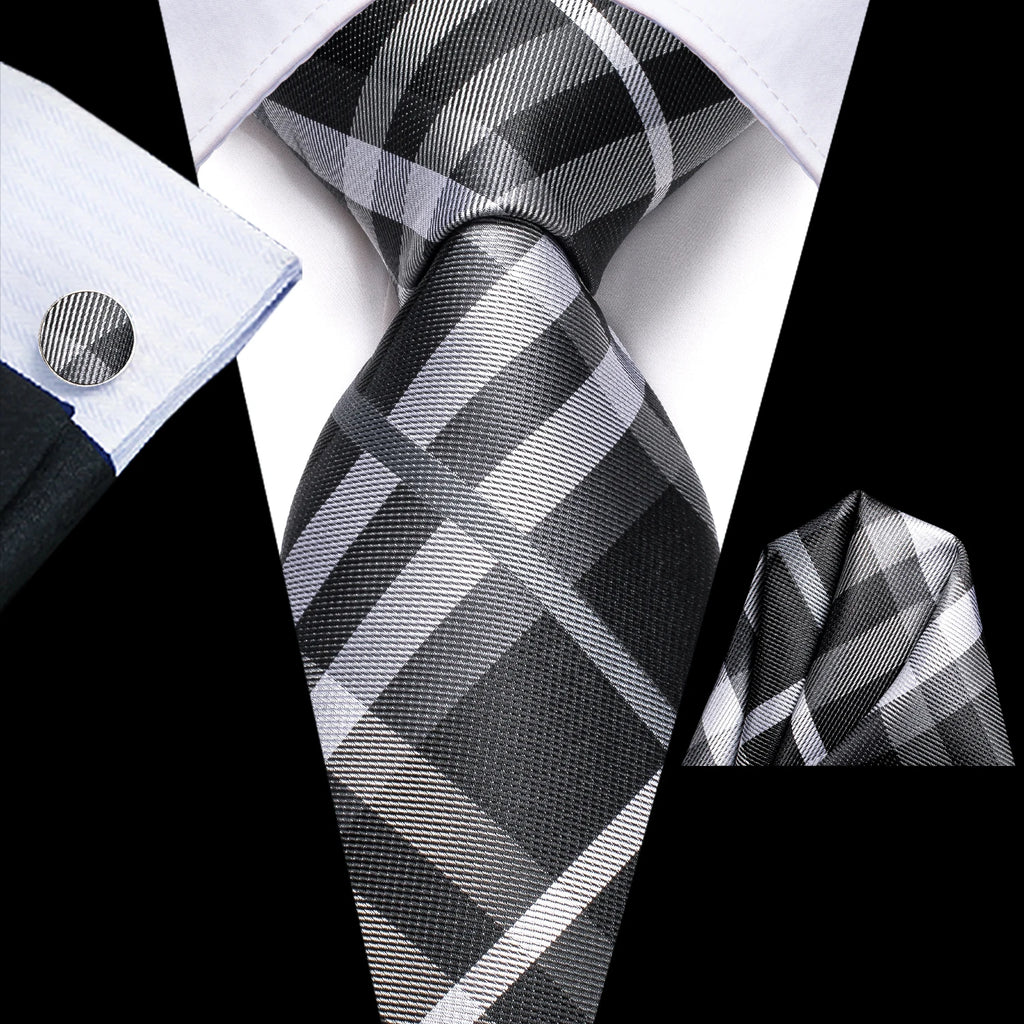 Hi-tie Extra Long Black Dots Men's Elegant Tie Handkerchief Cufflinks Qme 4033-3456