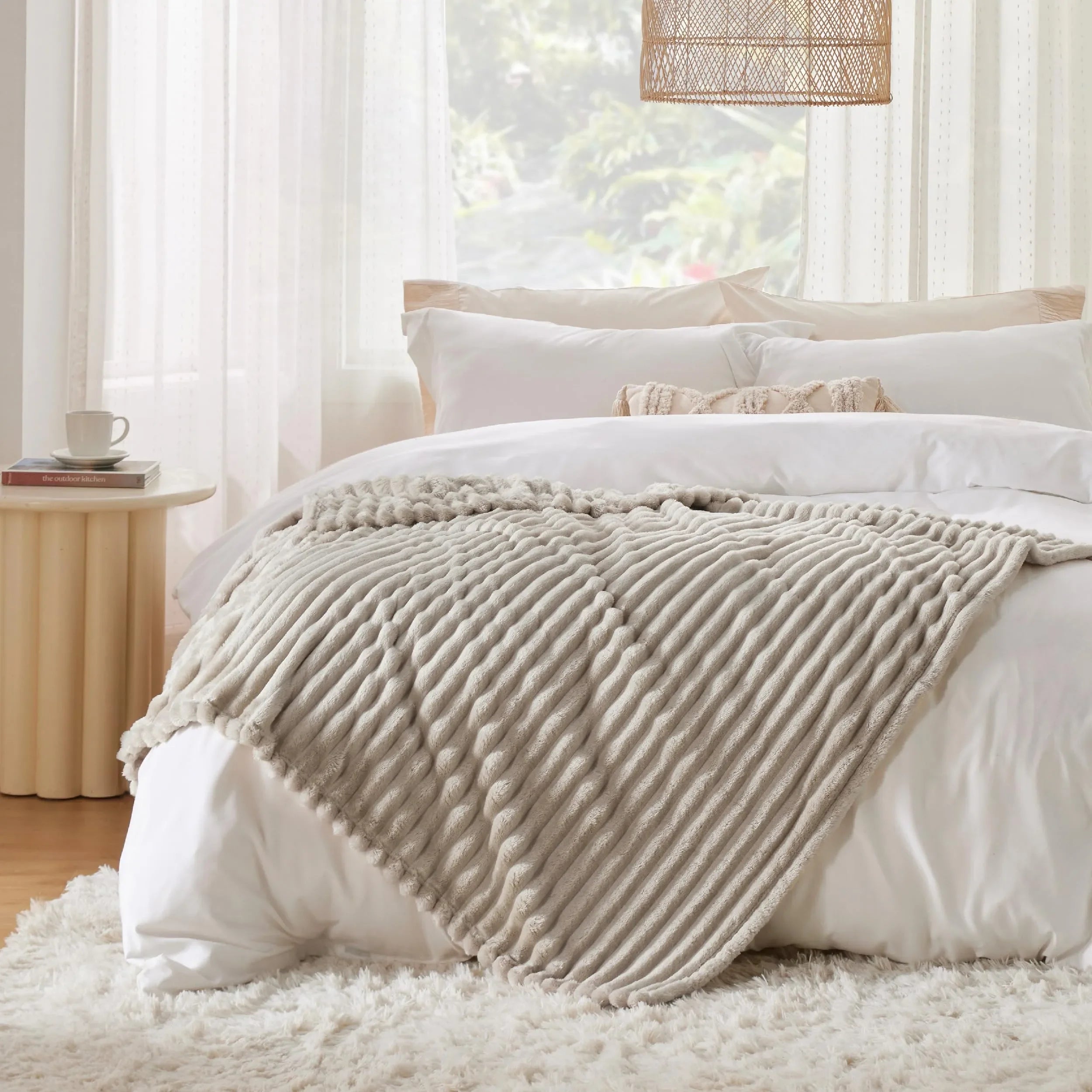 Artificial Rabbit Plush Autumn Warm Bed Blanket Soft Coral Plush Sofa Blanket Comfortable Thickened Bed Blanket Qme