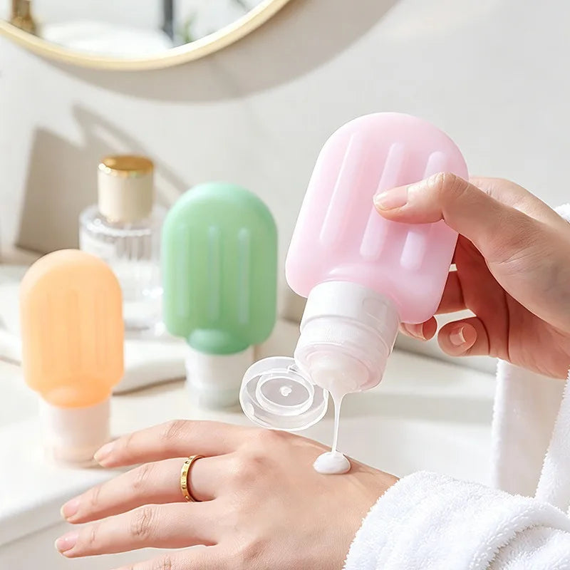 Convenient Leakproof Travel Soft Silicone Squeeze Dispensing Bottle Qme