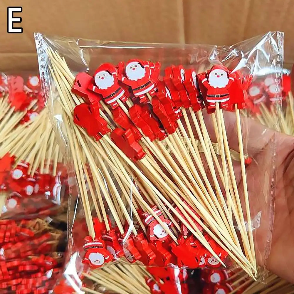 50Pcs/set Christmas Fruit Sticks Disposable Bamboo Sticks Snowflake Christmas Tree Elk Santa Claus Snowman Sticks Xmas Ornaments Qme Santa Claus