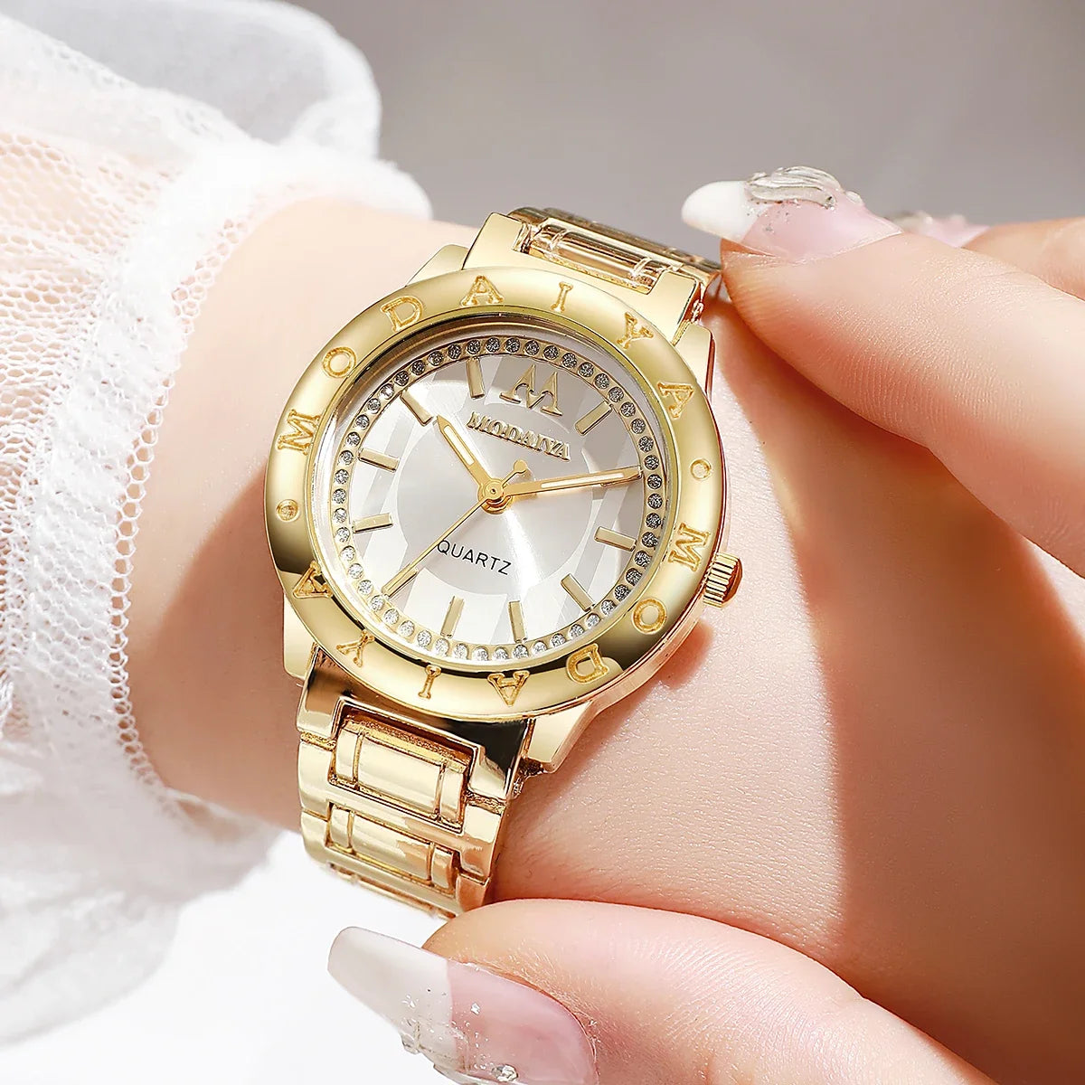 Luxo strass relógios femininos moda pulseira de aço inoxidável relógio de pulso para senhoras reloj mujer Qme 1