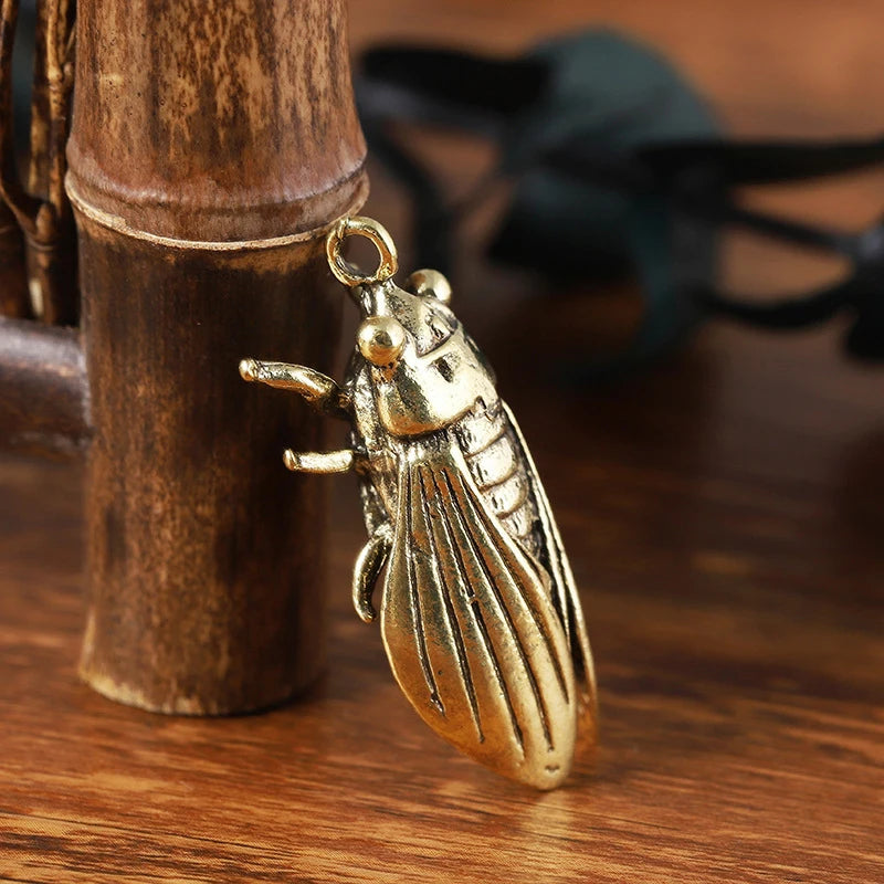 Imitation Brass Cicada Casting Statue Mini Animal Metal Figurine Key Qme