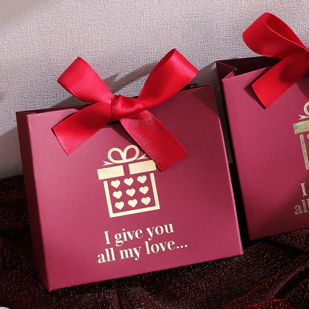 10 Pack of Cute Mini Gift Boxes in Heart Shape - Perfect for Valentine's Day, Weddings and Special Occasions - Ideal for Candies Qme