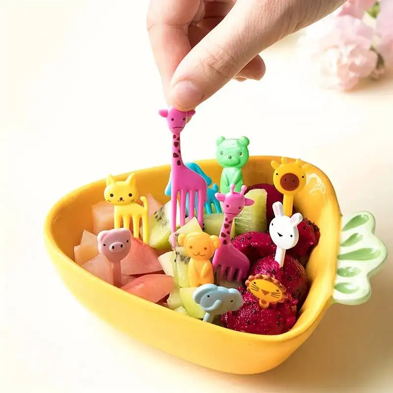 Animal Farm Fruit Fork Mini Cartoon Children Snack Cake Dessert Food Pick Toothpick Bento Lunches Party Decor Random Color Qme