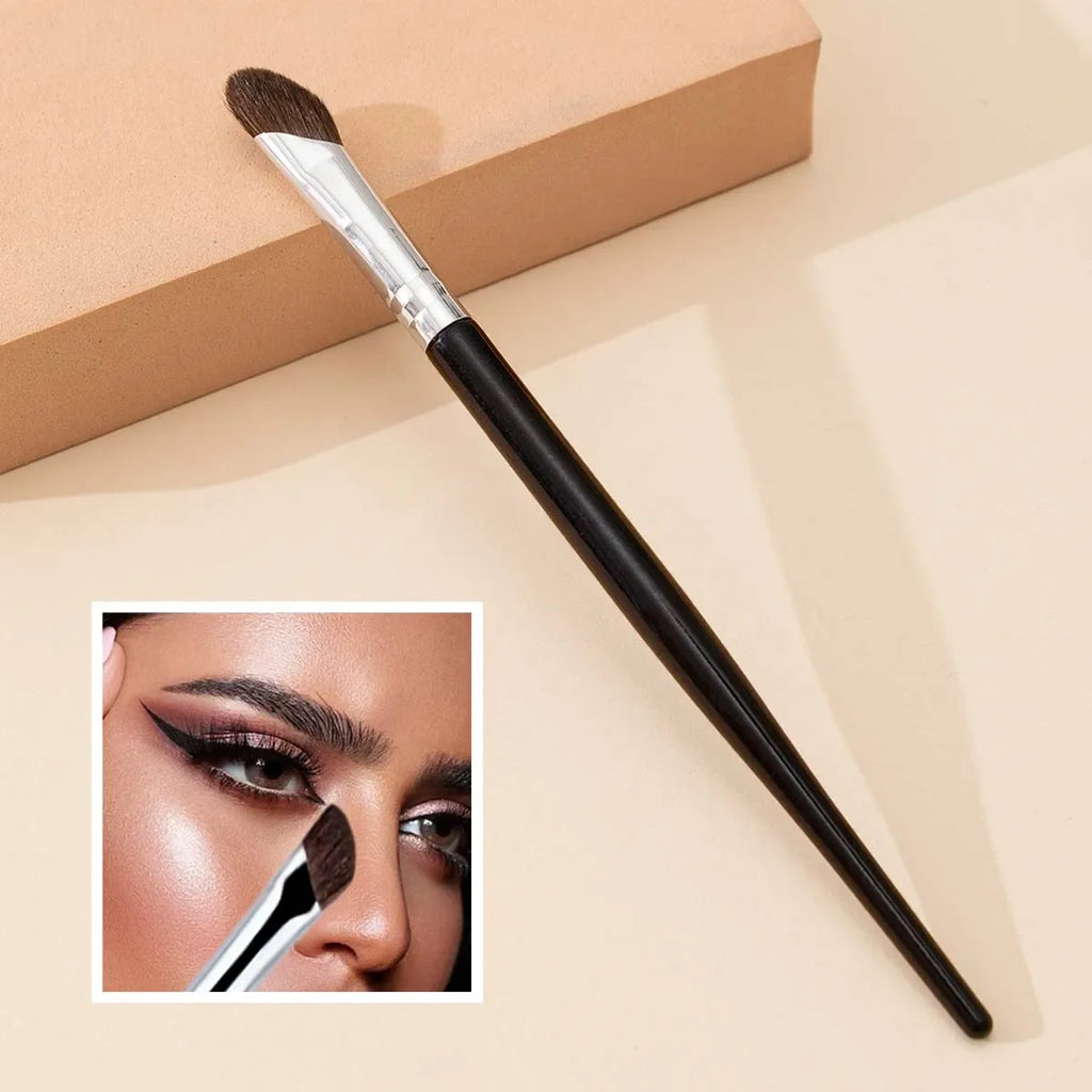Angled Contour Brush Nose Smudge Perfect Contouring Sculpting Qme