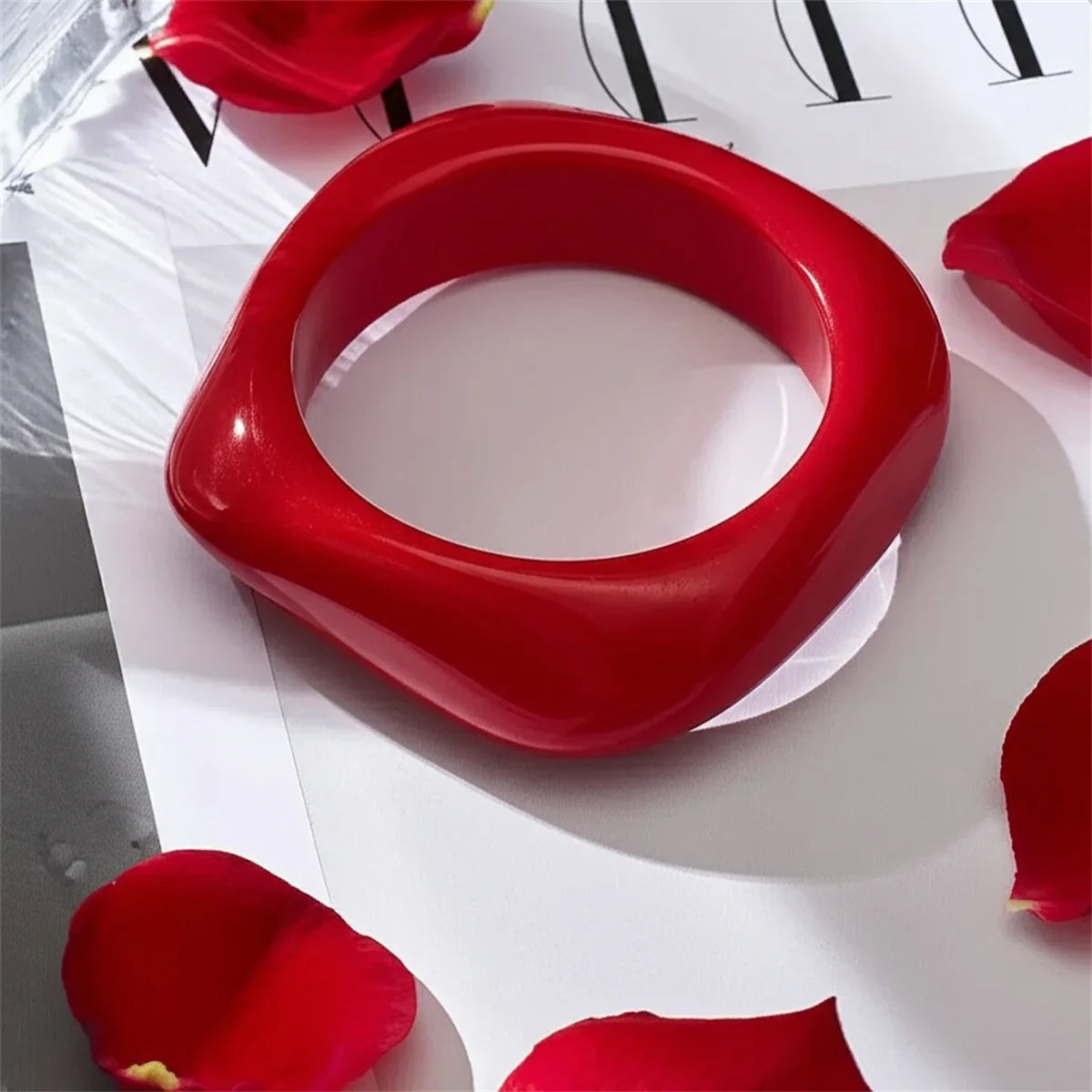 Fashion Summer Trendy Color Clear Wide Version Square Acrylic Resin Bracelet Women Girl Ins Party Travel Jewelry Hip Hop Bangle Qme hongse 63mm
