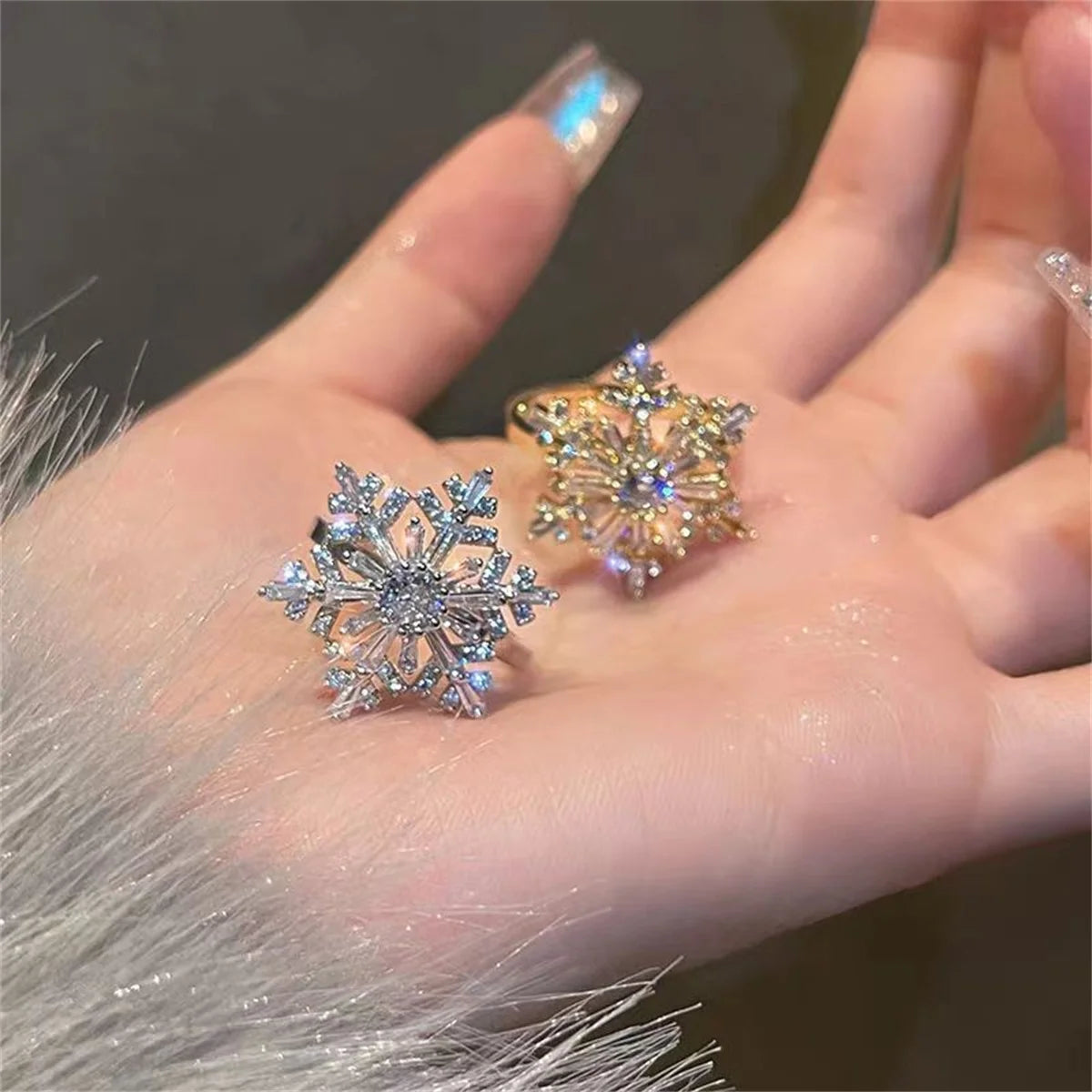 Fashion Luxury Crystal Snowflake Rings for Women Rotatable Anti Stress Anxiety Zircon Adjustable Ring Christmas Jewelry Gifts Qme
