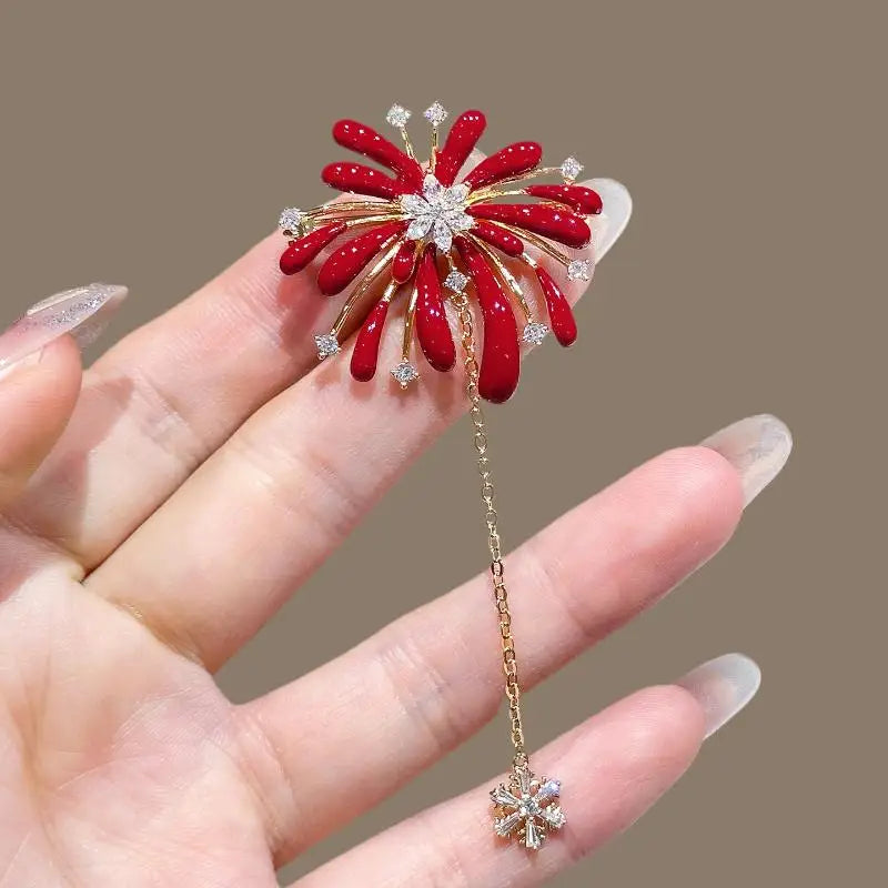 1Pcs Gentle High-end Brooch New Year Red Flower Star Brooch Retro Women Fashion Luxury Clothing Accessories Holiday Gift Qme