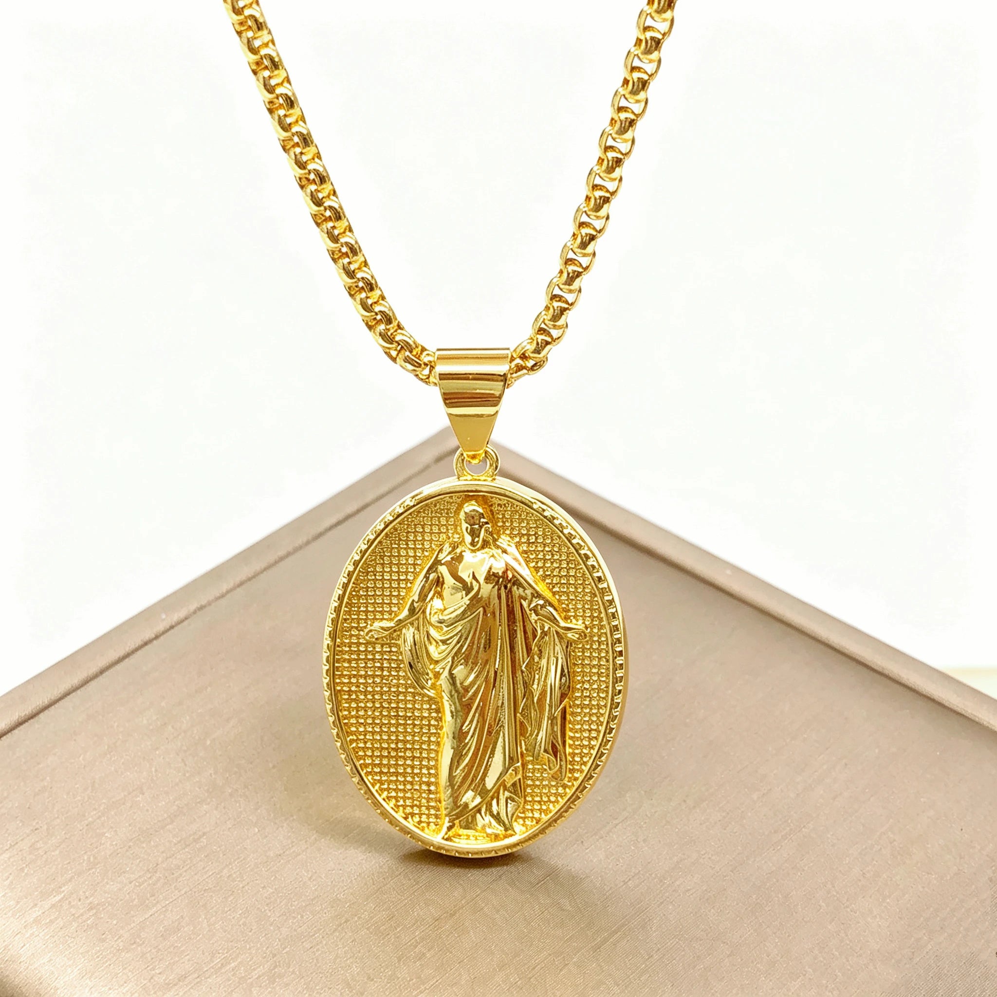 Stainless Steel Chain Classic Christian Catholic Jesus Christ Our Lady of Guadalupe Necklace for Men Women Party Amulet Jewelry Qme 9 60cm