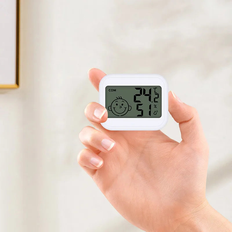 LCD Electronic Digital Temperature Humidity Meter Indoor Outdoor Qme