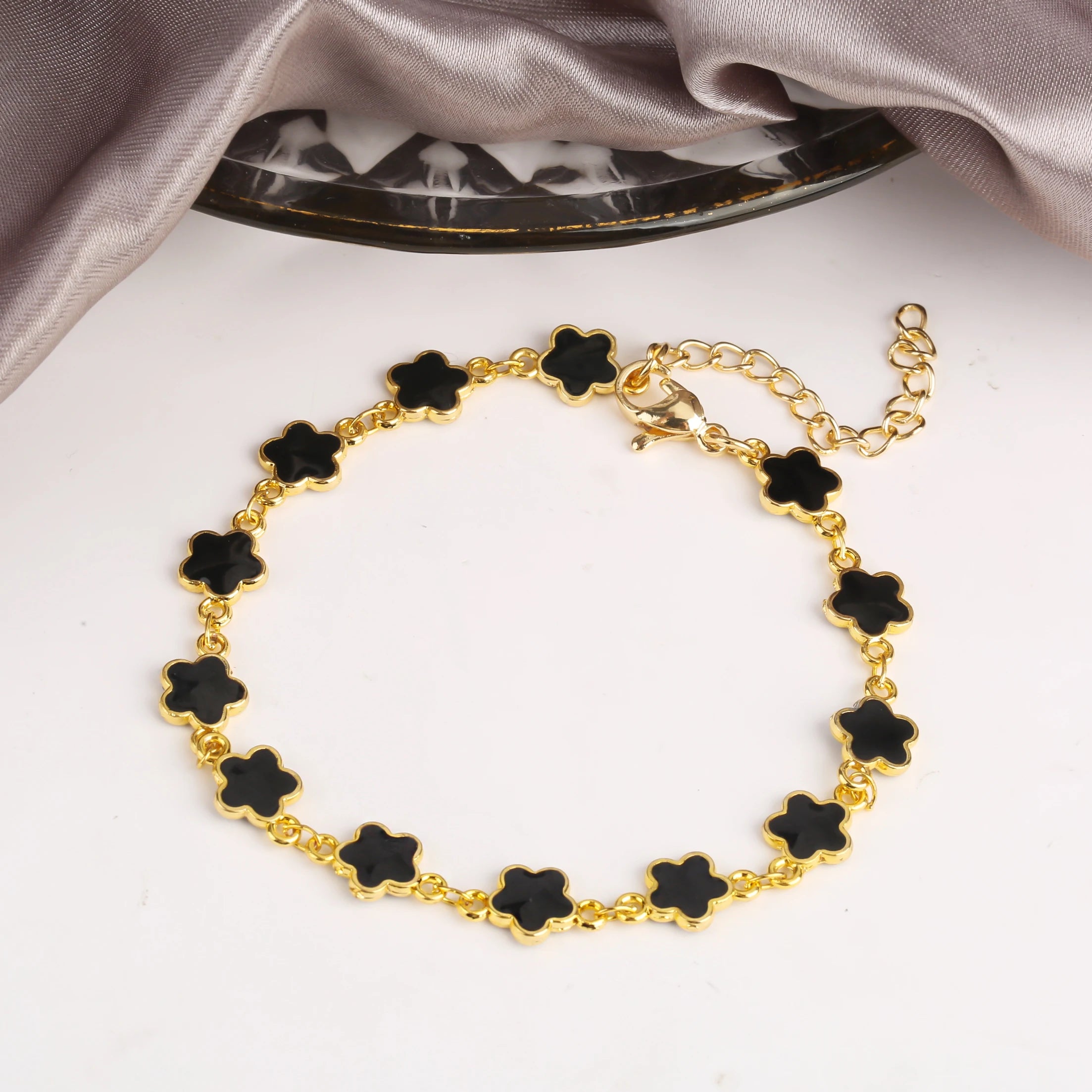 Classic 7 Color Copper Drip Oil Five-Leaf Flower Bracelet Necklace Pentagram Jewelry Set For Women Wedding Party Daily Wear Qme 17