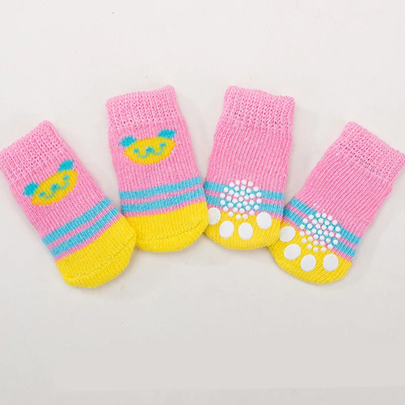 Suitable for ultra small dogs and cats, anti slip indoor pet paw protection, indoor hardwood floor wearing, multiple styles Qme fensexiaoxiong S