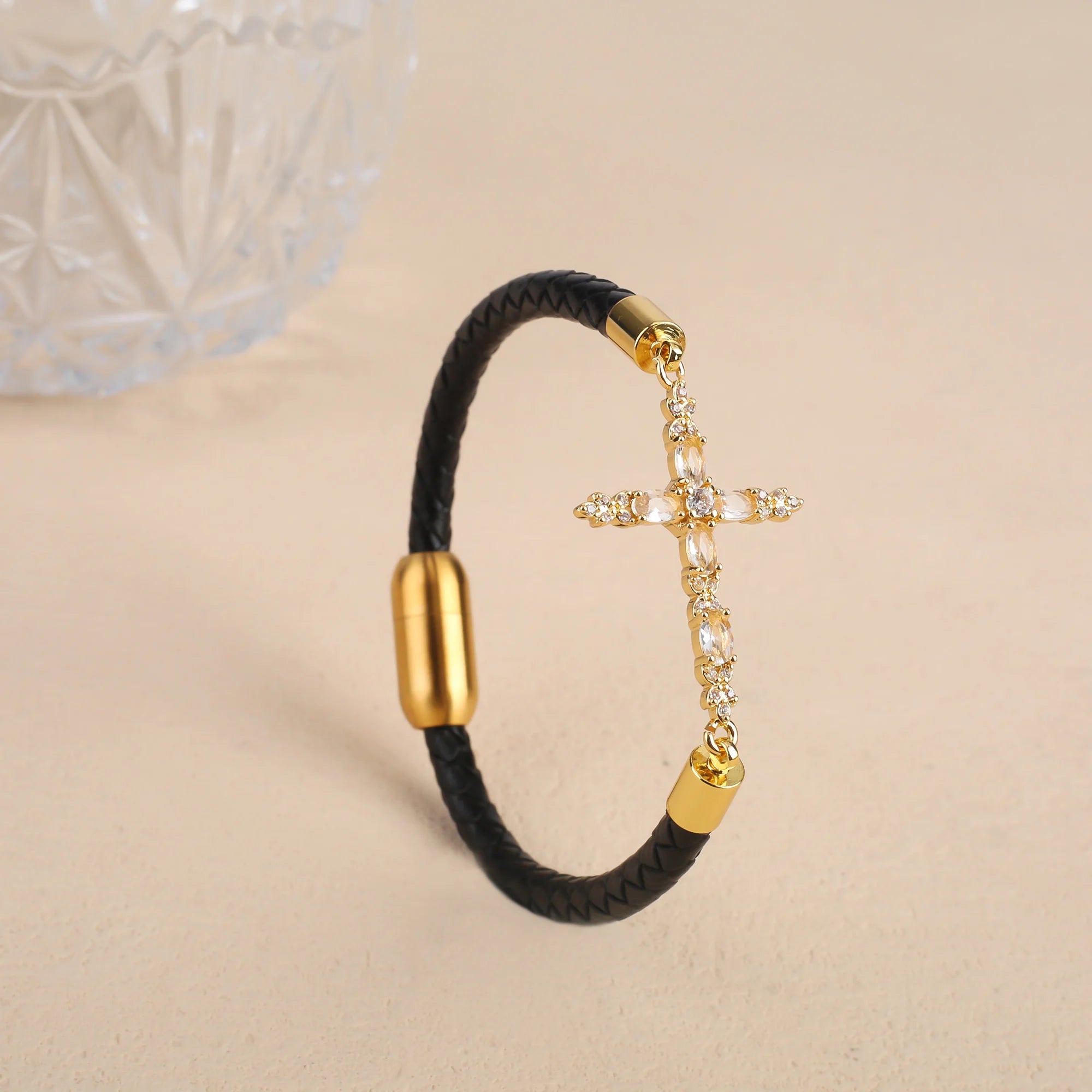Classic Crystal Cross Leather Bracelet Fashion Religious Jewelry Stainless Steel Wrist Bangle for Couple Friendship Jewelry Gift Qme White 23cm Black Leather