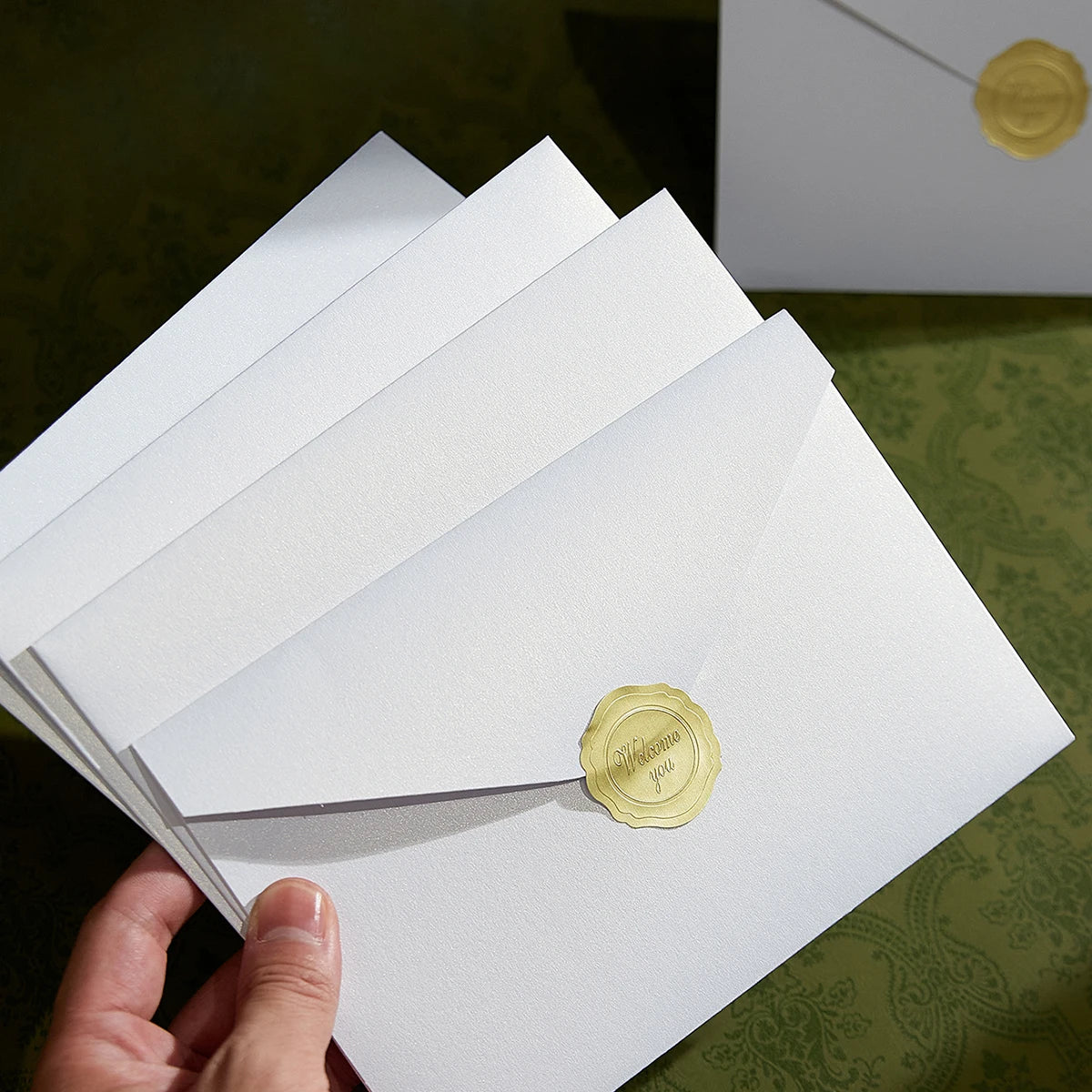 10Pcs Pearl Color Ins Style Envelope Invitations with Gold Sealing Stickers, Multi-Purpose Envelopes for Weddings, Birthdays, Fa Qme